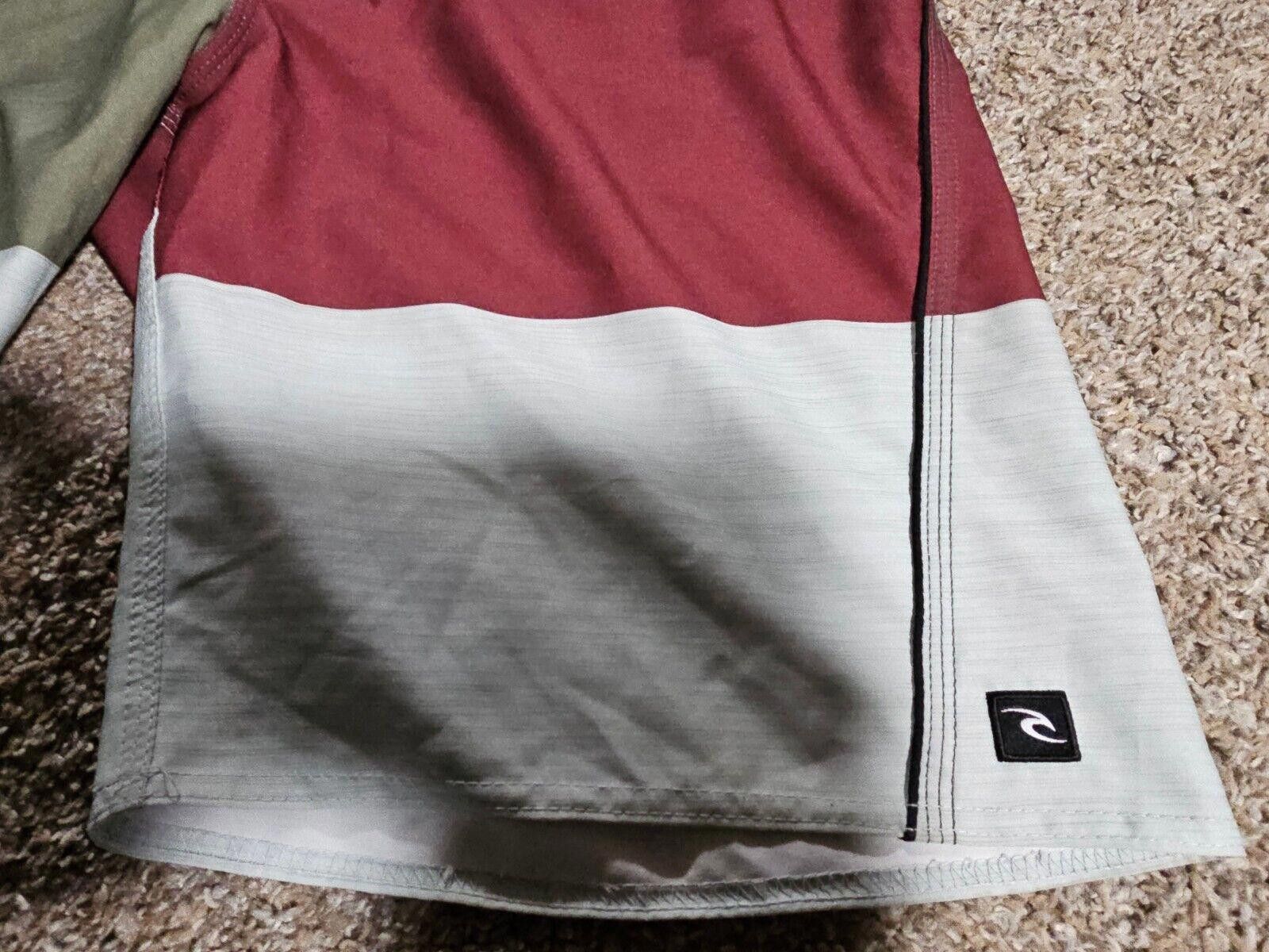 Rip Curl Rip Curl Mens 32 Striped Colorblock Beach Board Shorts Swim Size US 32 / EU 48 - 2 Thumbnail