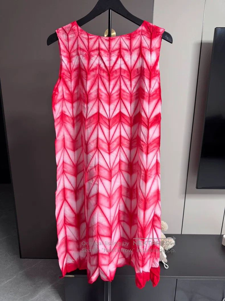 Issey Miyake Issey Miyake Wax Tie-dye Maple Leaf Series Dress Size M / US 6-8 / IT 42-44 - 2 Thumbnail