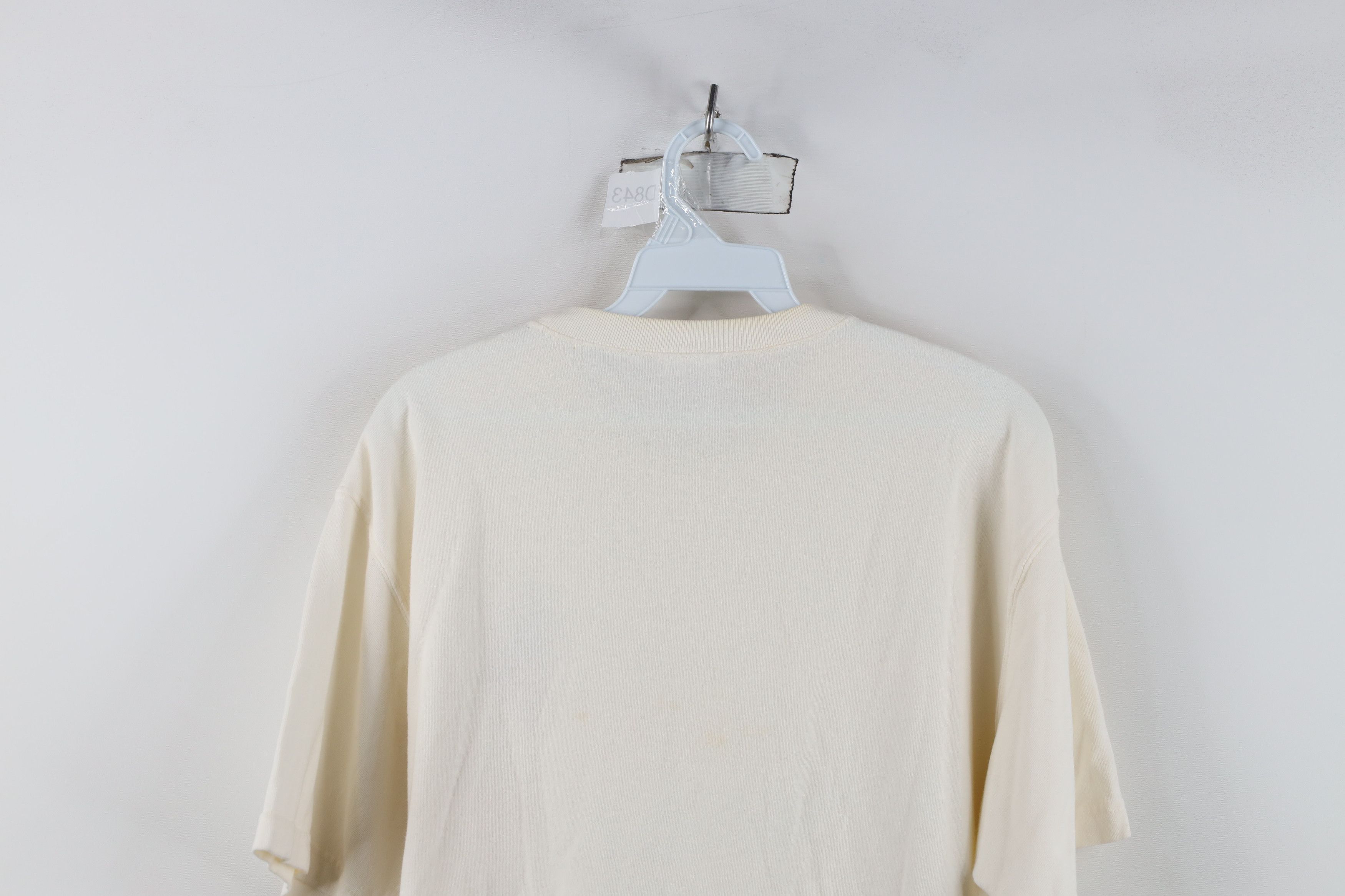 Vintage Vintage 90s Looney Tunes Daffy Duck Pocket T-Shirt Cream Size US S / EU 44-46 / 1 - 13 Thumbnail
