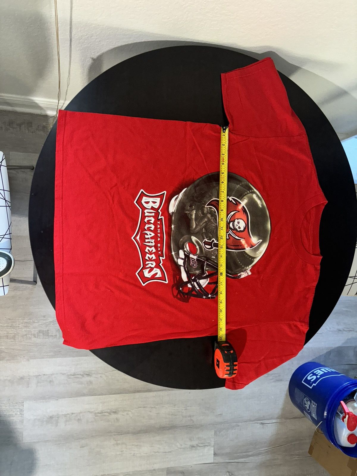 Hanes Tampa bay buccaneers graphic tee Size US L / EU 52-54 / 3 - 4 Thumbnail