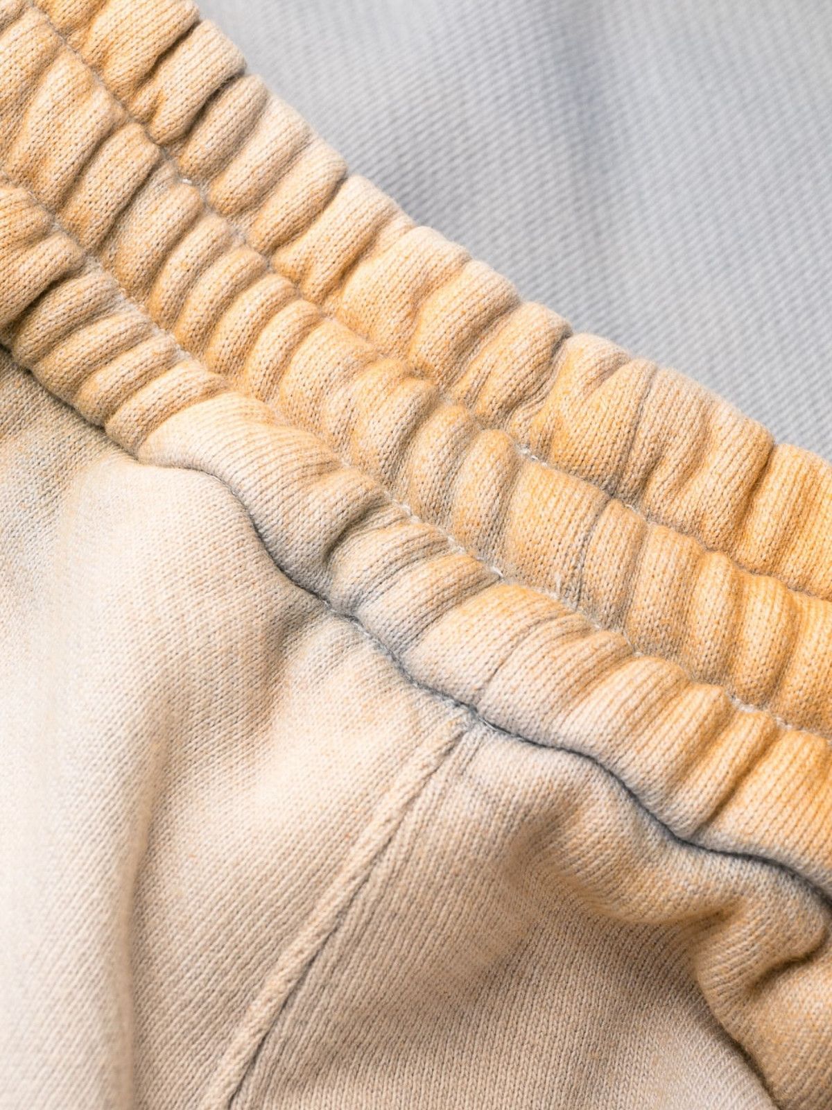 Off-White o1gr1nt0425 Laundry Twisted Sweatpant in Beige Size 26" / US 2 / IT 38 - 3 Thumbnail