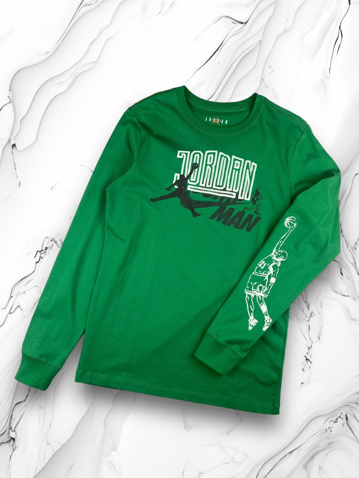 Jordan Brand × Nike Nike Air Jordan Big Logo Long Sleeve Size S Size US S / EU 44-46 / 1 - 1 Thumbnail