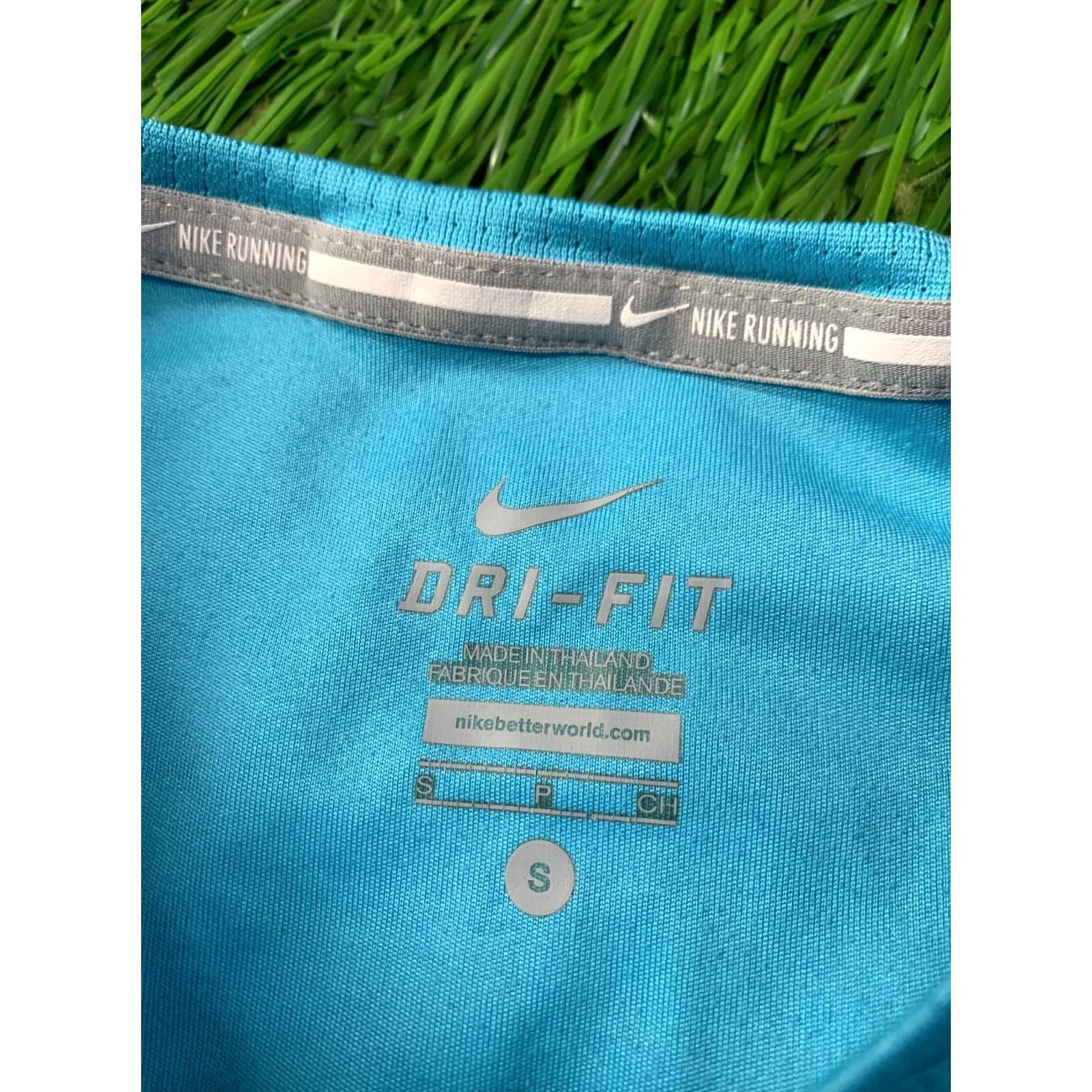 Nike Nike Dri-FIT Running Shirt Women Small Blue Jersey 2014 Training Shirt Nike Dri-FIT Running Shirt Women Small Blue Jersey 2014 Training Shirt Size S / US 4 / IT 40 - 5 Thumbnail