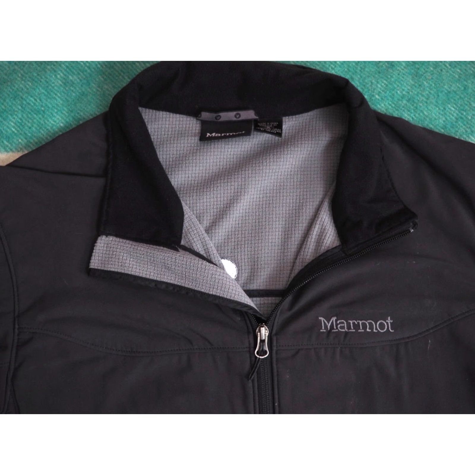 Marmot VTG Marmot Jacket Outdoor Windbreaker Mens L Black Charcoal Gray Softshell Zip Full Zip Hiking Size US L / EU 52-54 / 3 - 2 Thumbnail
