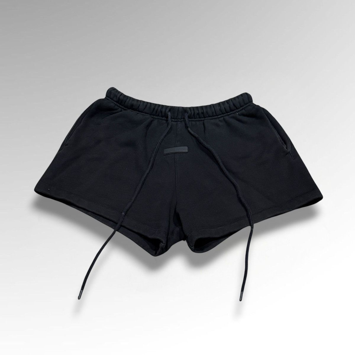 M 黒 FOG Essentials Graphic Sweat Shorts Fear of God Fear of God Essentials Graphic Sweat Shorts Size M