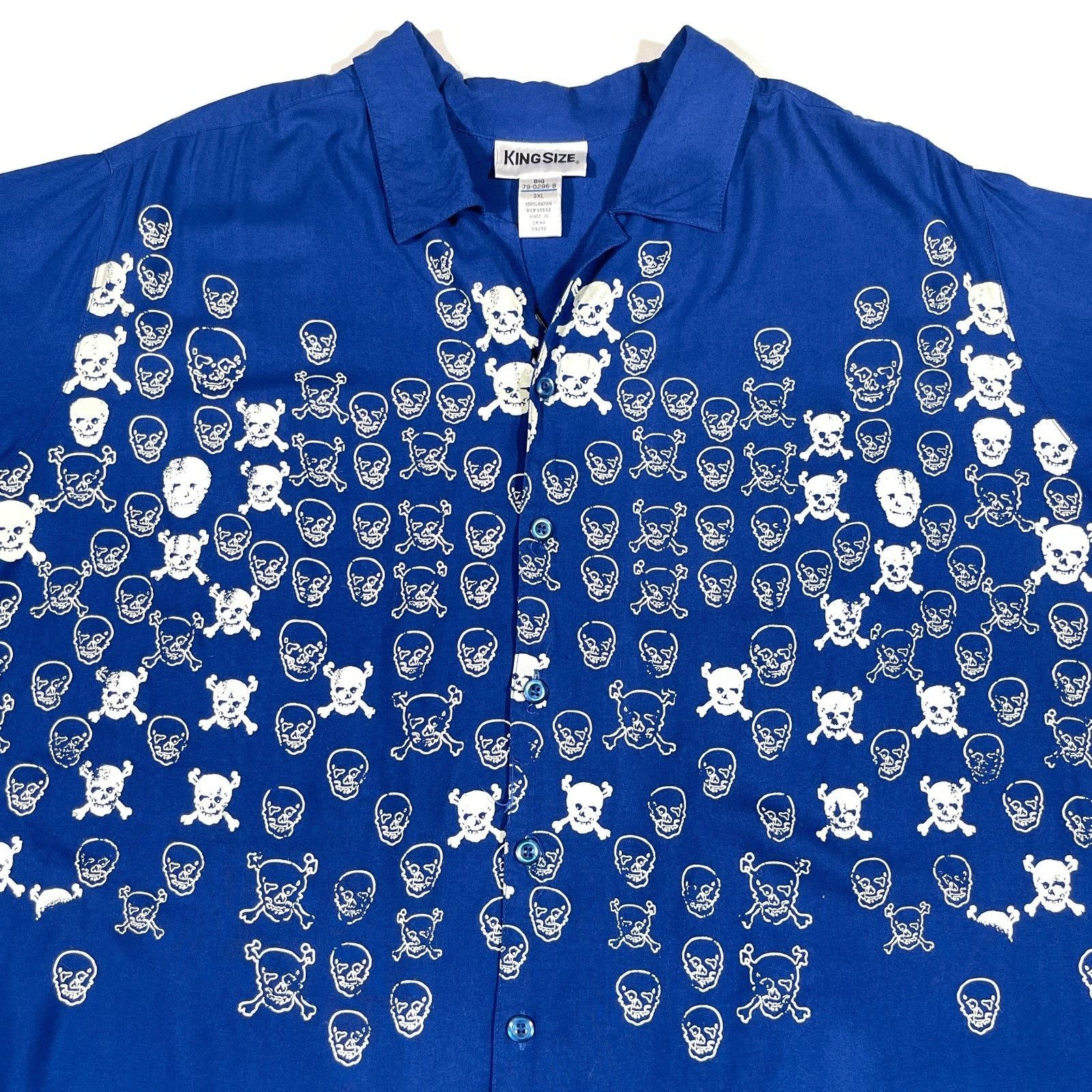 Hot Topic Vintage Y2K Skull & Cross Bones Rock Goth Button Shirt 3XL Size US XXL / EU 58 / 5 - 2 Thumbnail