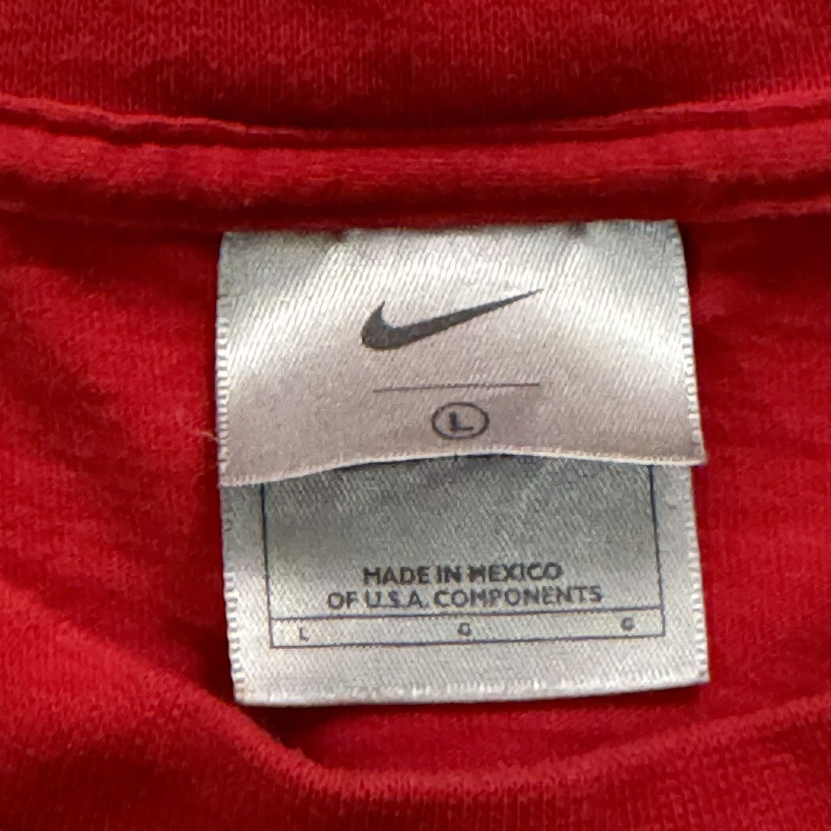 JNCO × Nike × Stussy Vintage 90s Red And Yellow Nike “Just Do It” Graphic Tee L Size US L / EU 52-54 / 3 - 6 Thumbnail