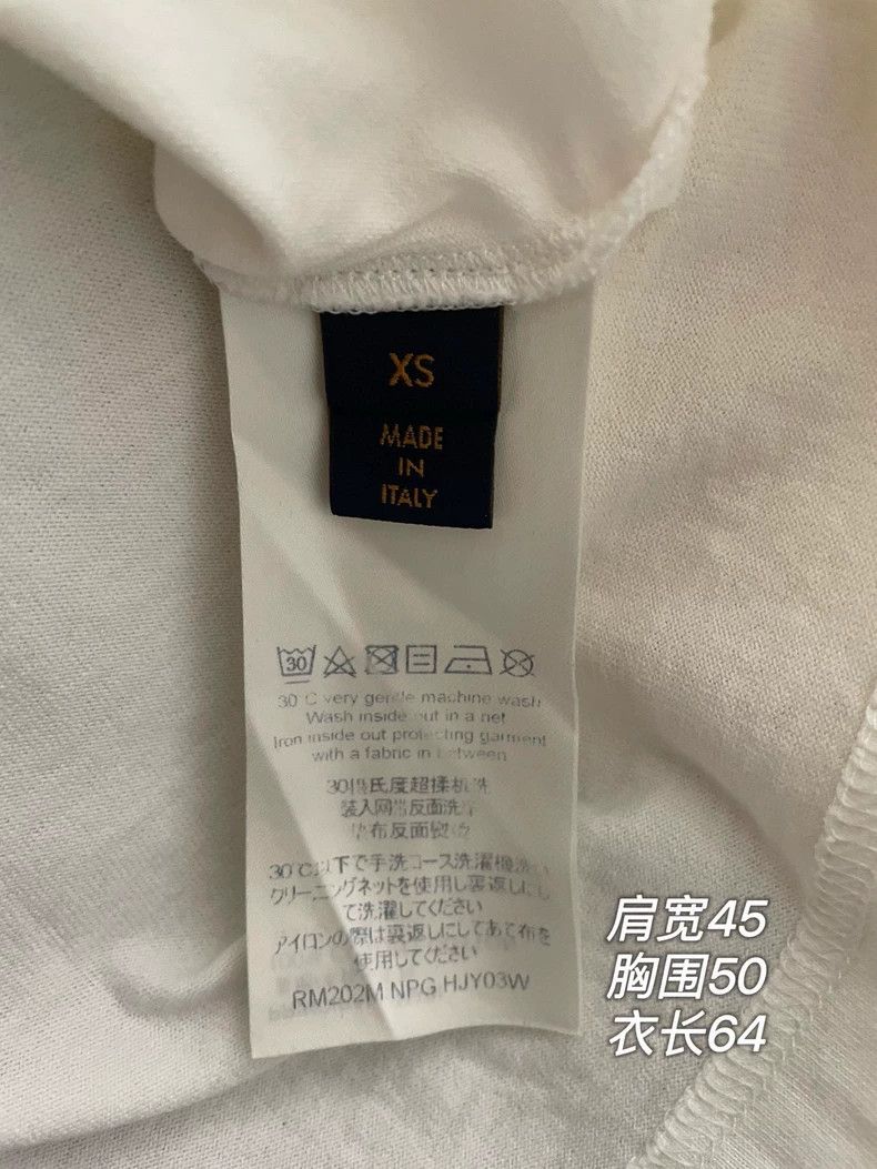 Louis Vuitton LOUIS VUITTON Embroidered Lianliankan short sleeves 2504-Ne Size US XS / EU 42 / 0 - 7 Thumbnail