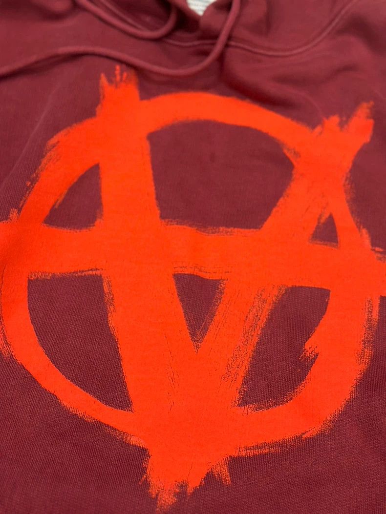 Vetements Vetements Anti-war Qilin arm logo hoodie Size US XS / EU 42 / 0 - 3 Thumbnail