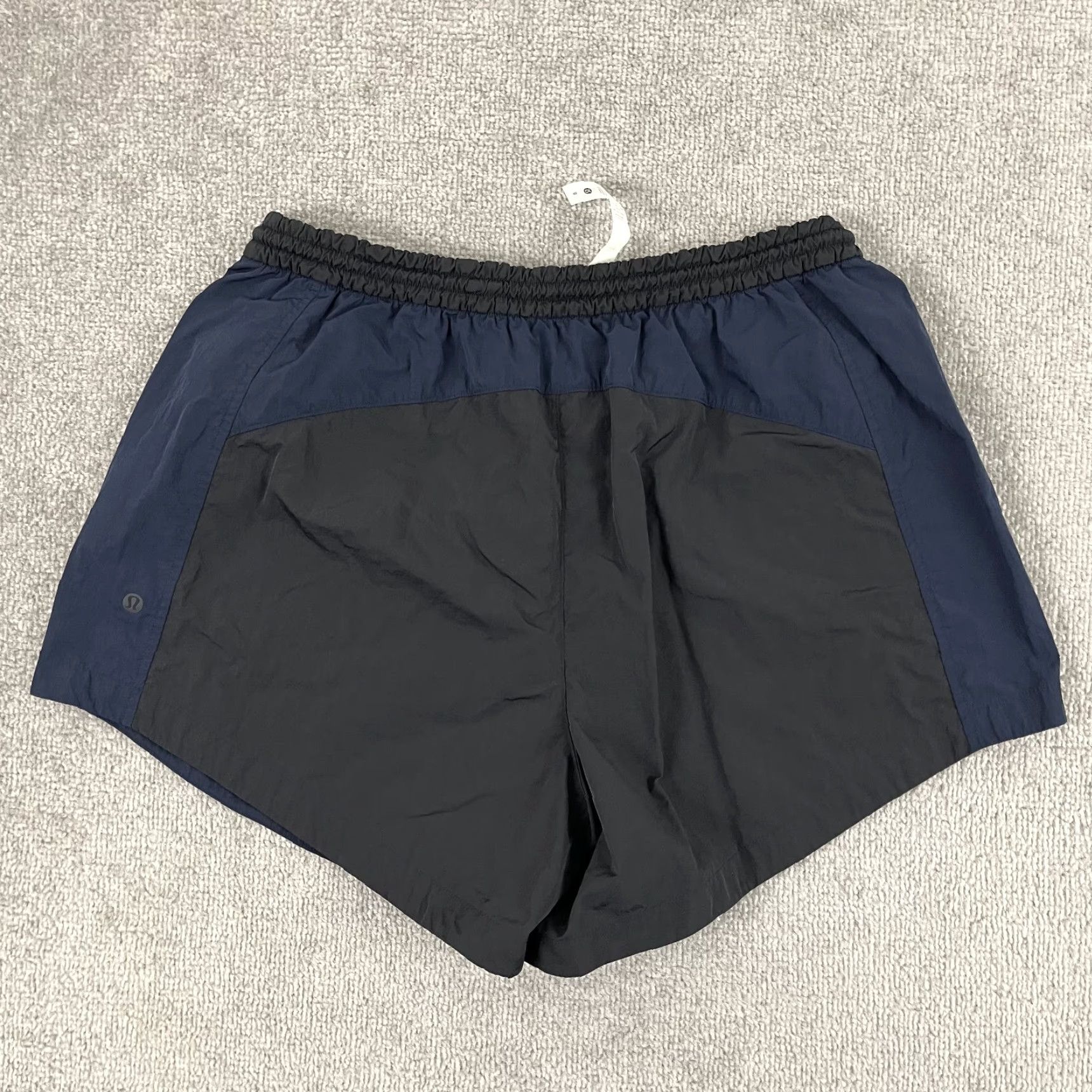 Lululemon Lululemon Evergreen Shorts Womens Size 8 Activewear Casual Water Repellent Nylon Windproof 4.5" Size 30" / US 8 / IT 44 - 2 Thumbnail