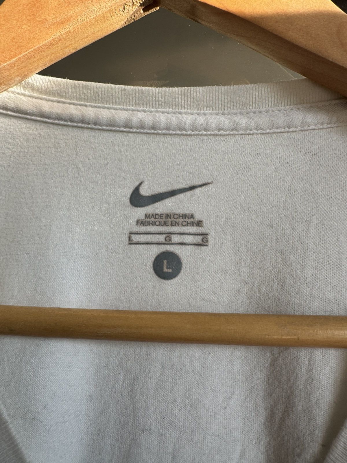 Nike Vintage Nike x Roger Federer White tee Size US L / EU 52-54 / 3 - 11 Thumbnail