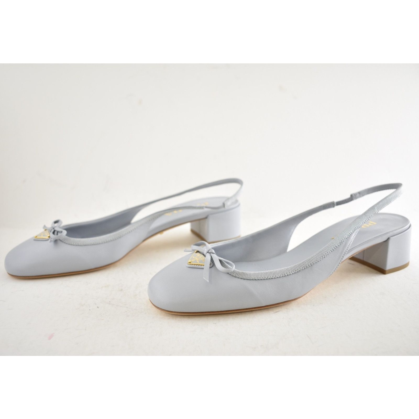 Prada Prada Grey Blue Triangle Logo Bow Slingback Pump 39.5 Size US 9.5 / IT 39.5 - 13 Thumbnail