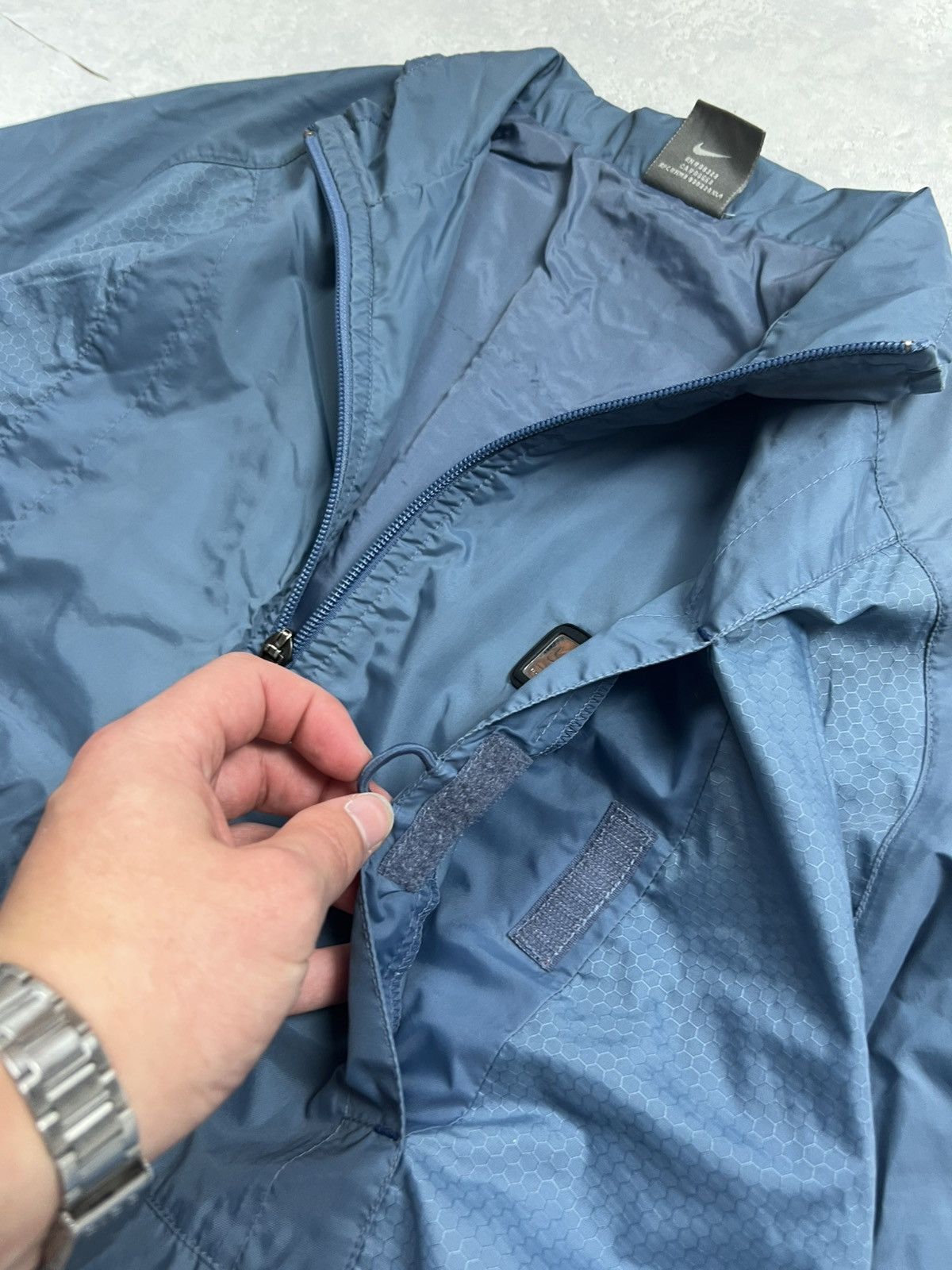 Nike 90s Nike Silver Swoosh Vintage Y2K Nylon Windbreaker Jacket Size US S / EU 44-46 / 1 - 5 Thumbnail