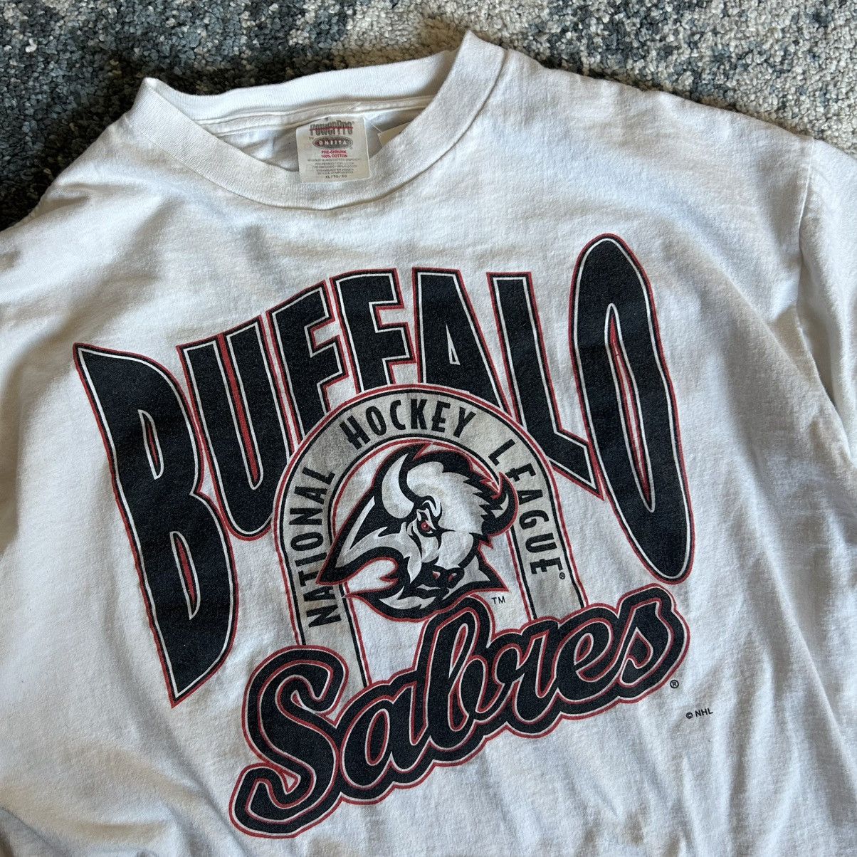 Vintage 90s ONEiTA SLUBBY SiNGLE STiTCH BUFFALO SABRES XL NHL Size US XL / EU 56 / 4 - 4 Thumbnail