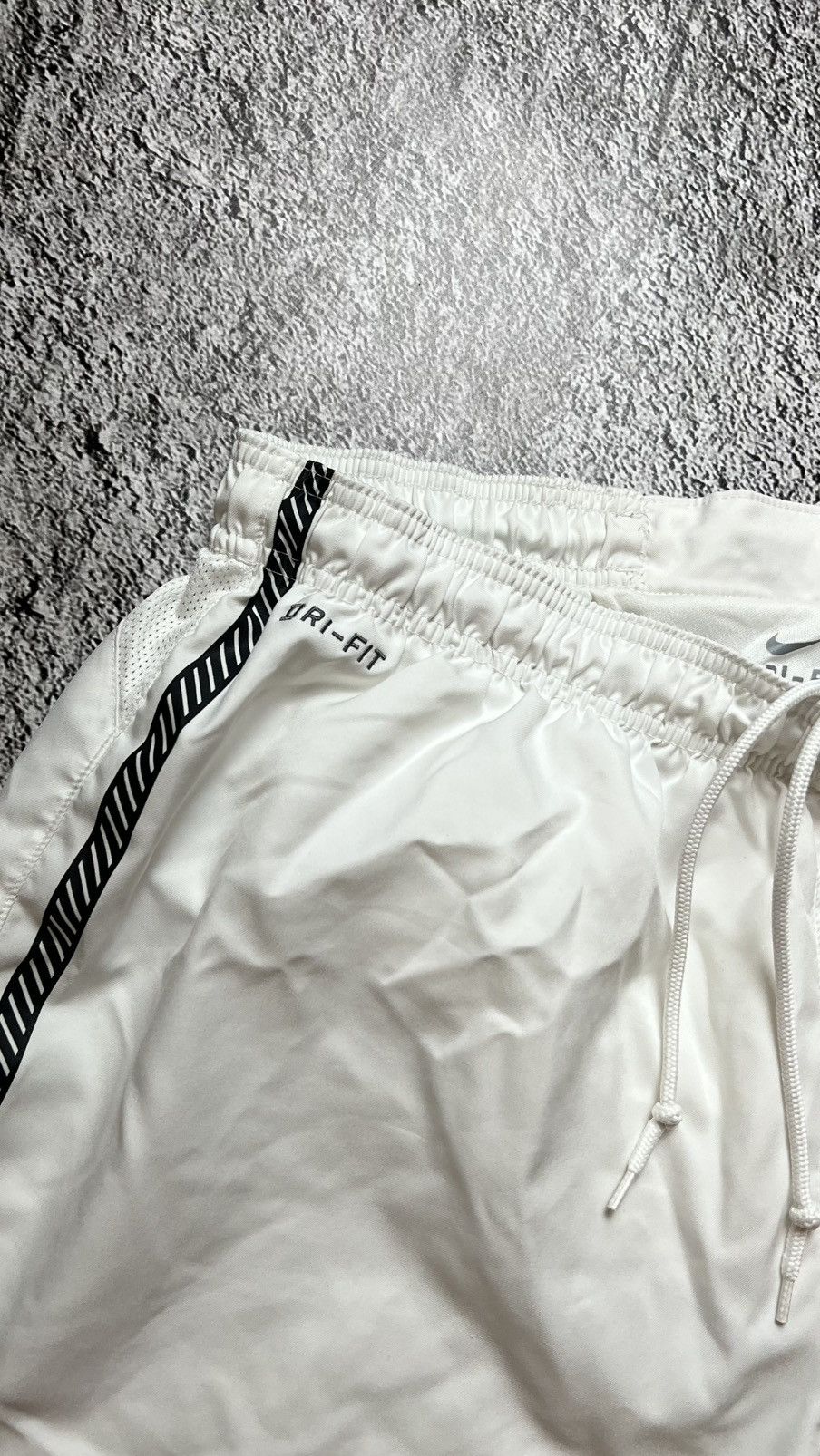Nike Nike vintage Manchester United shorts Size US 34 / EU 50 - 4 Thumbnail