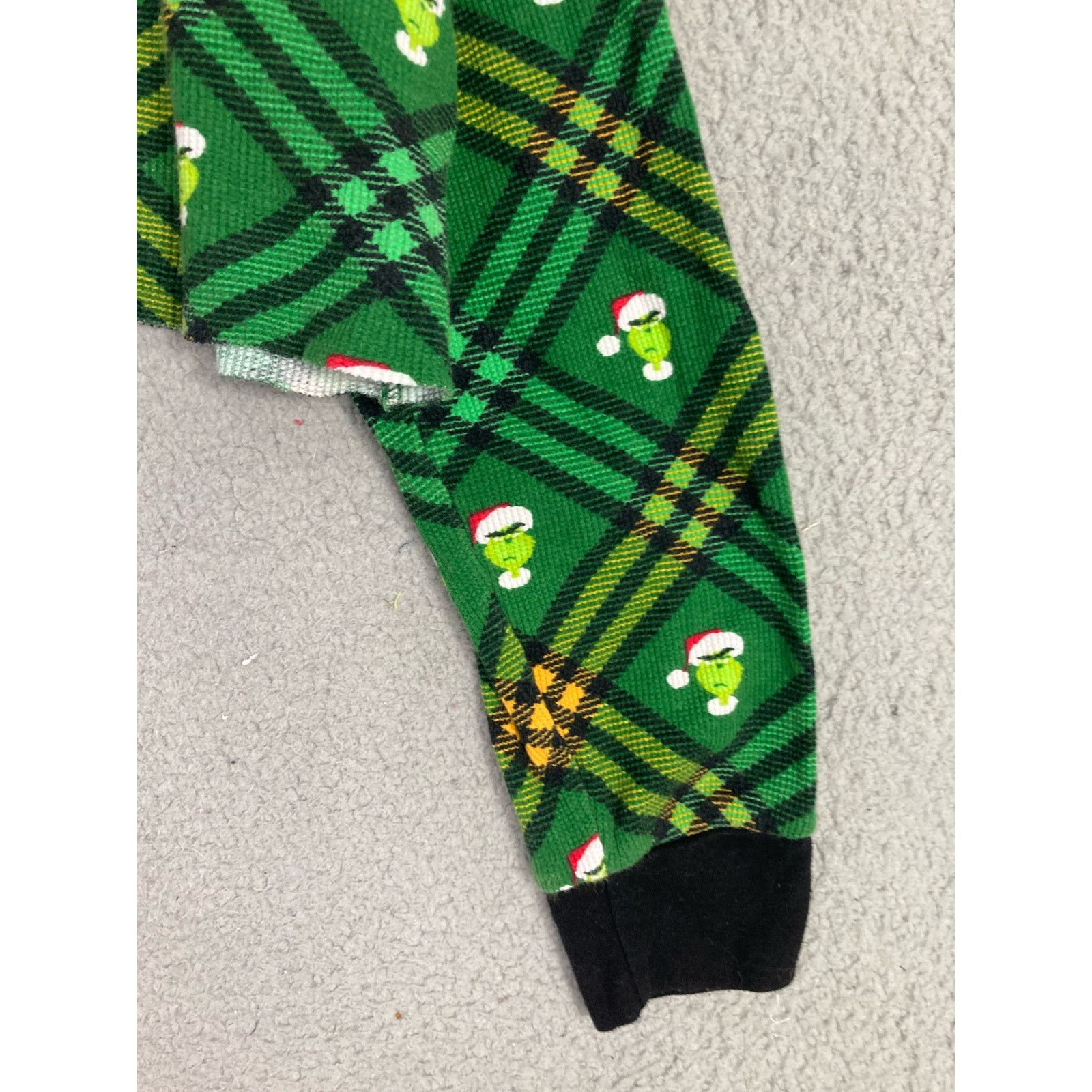 Forever 21 Grinch Women's S Forever 21 Cropped Pajama Shirt Green Size S / US 4 / IT 40 - 7 Thumbnail