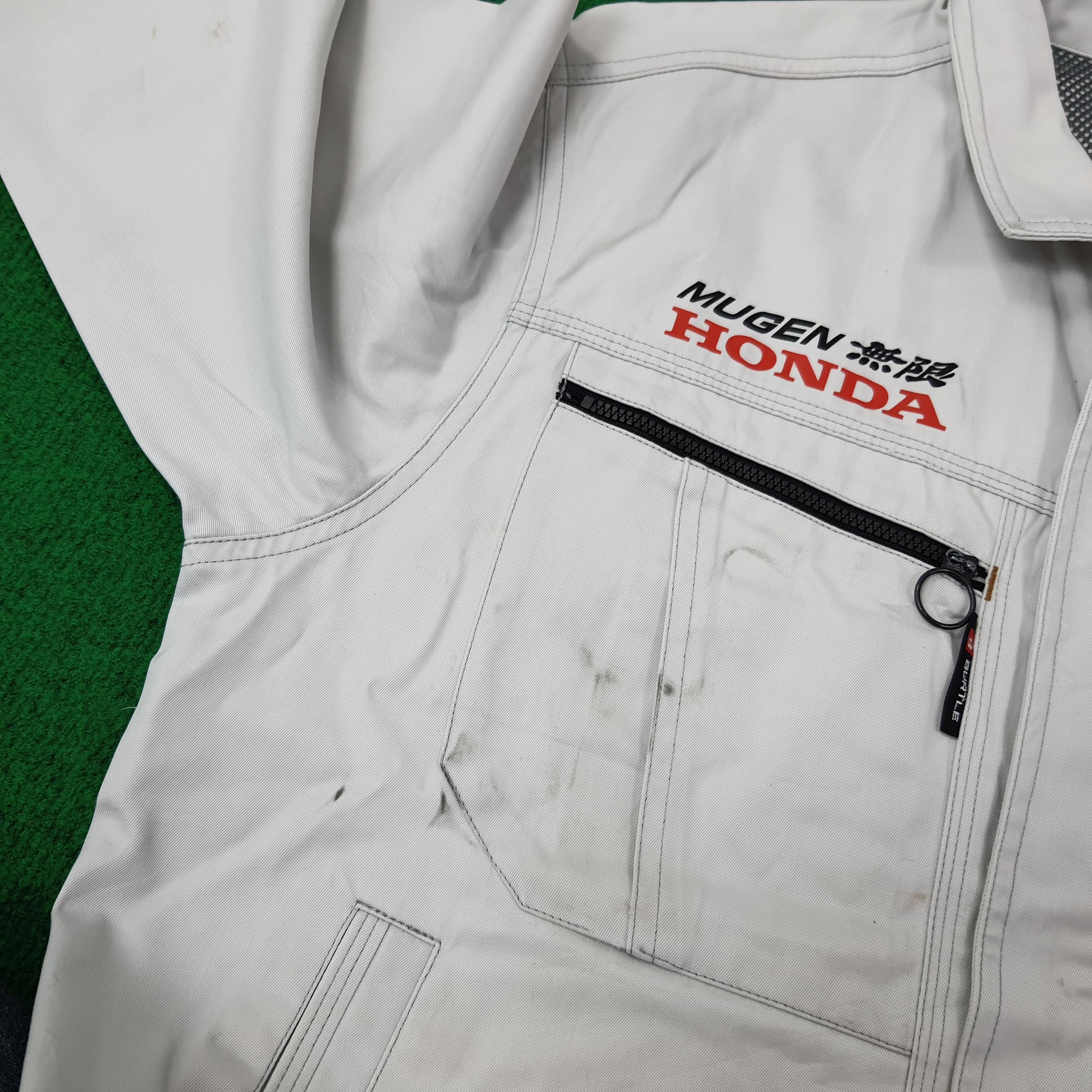 Japanese Brand Vintage Mugen Honda Motorsports Custom Logo Jacket C268N22 Size US M / EU 48-50 / 2 - 11 Thumbnail