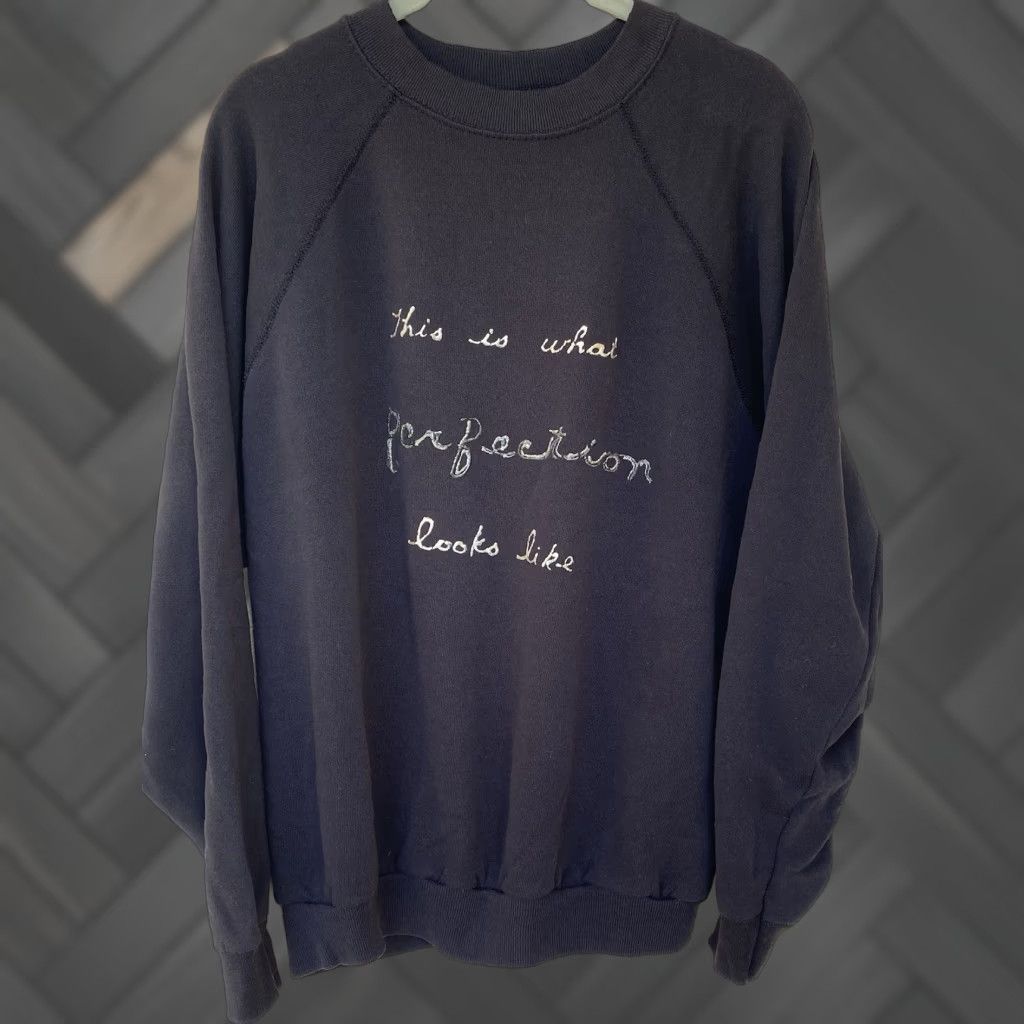 Tultex VINTAGE Tultex Sweatshirt This Is What Perfection Looks Like USA Black XL Men Crew Neck Size US XL / EU 56 / 4 - 1 Thumbnail