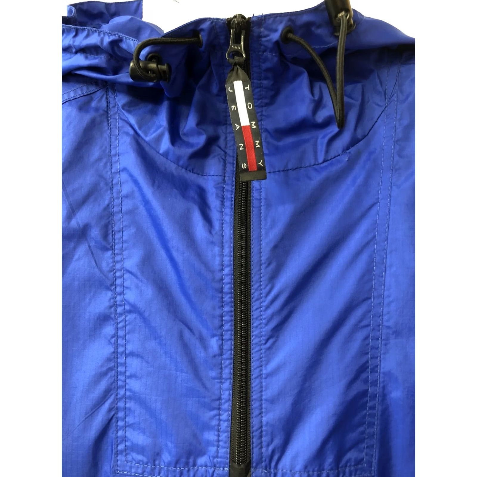 Tommy Hilfiger VTG Tommy Hilfiger Jeans Spell Out Flag Logo Windbreaker Hooded Jacket L Men Blue 90s Logo Size US 33 - 3 Thumbnail