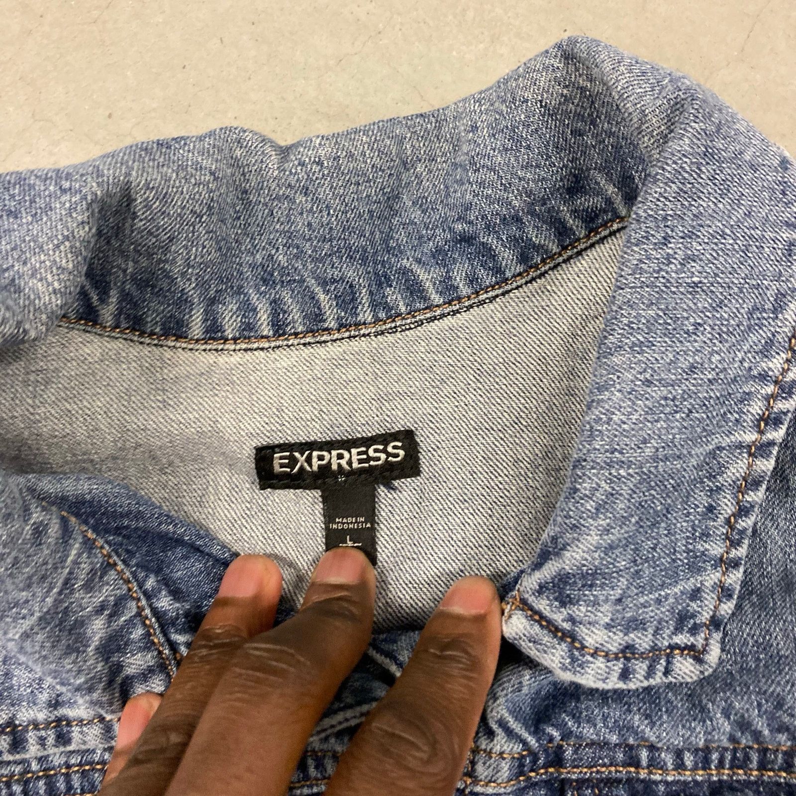 Express Y2K denim express denim cutoff trucker jacket Size L / US 10 / IT 46 - 4 Thumbnail