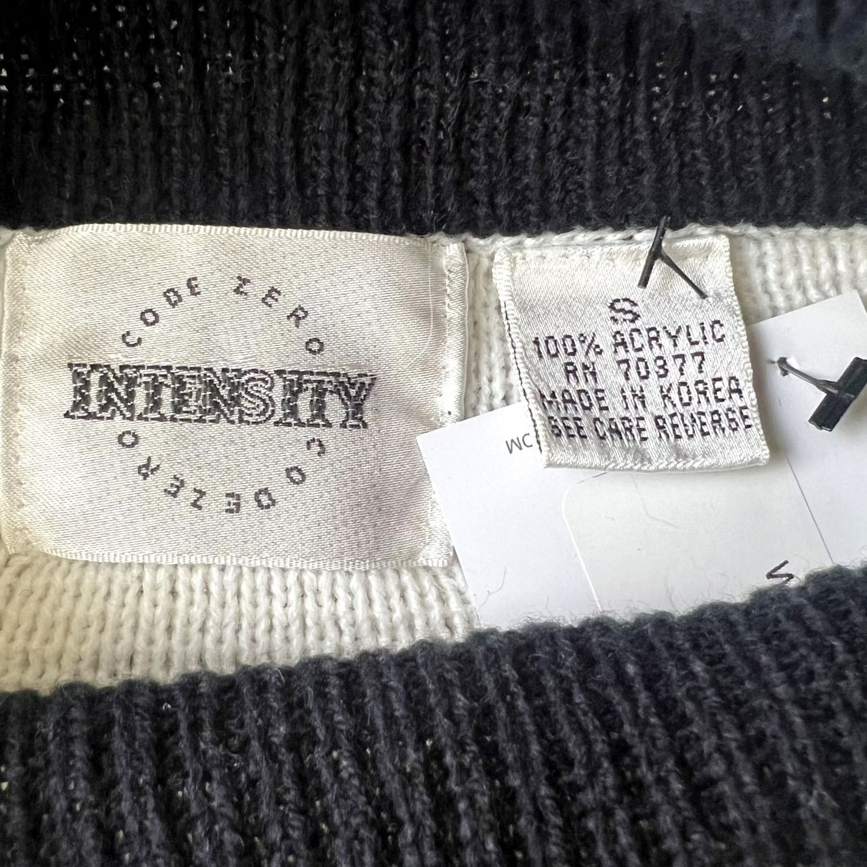 Vintage VINTAGE Code Zero Intensity Sweater Mens Small White Black Uncontrollable CZ Knit Korea Size US S / EU 44-46 / 1 - 4 Thumbnail
