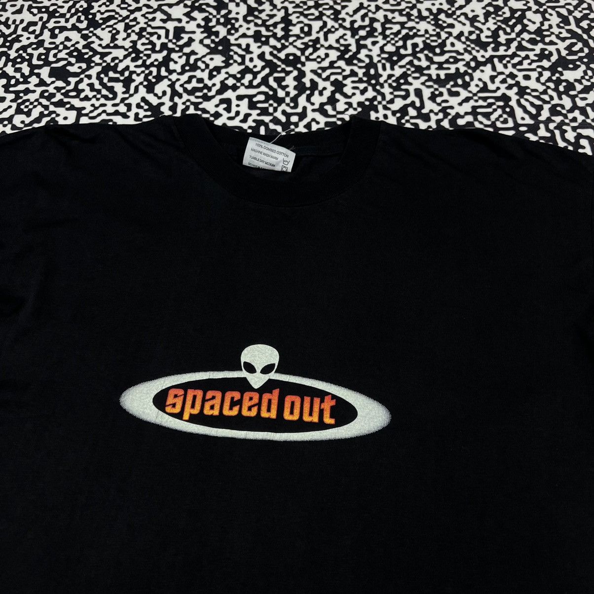 Vintage Vintage 90s Alien Spaced Out Single Stitch USA Boxy T-shirt Size US XL / EU 56 / 4 - 7 Thumbnail