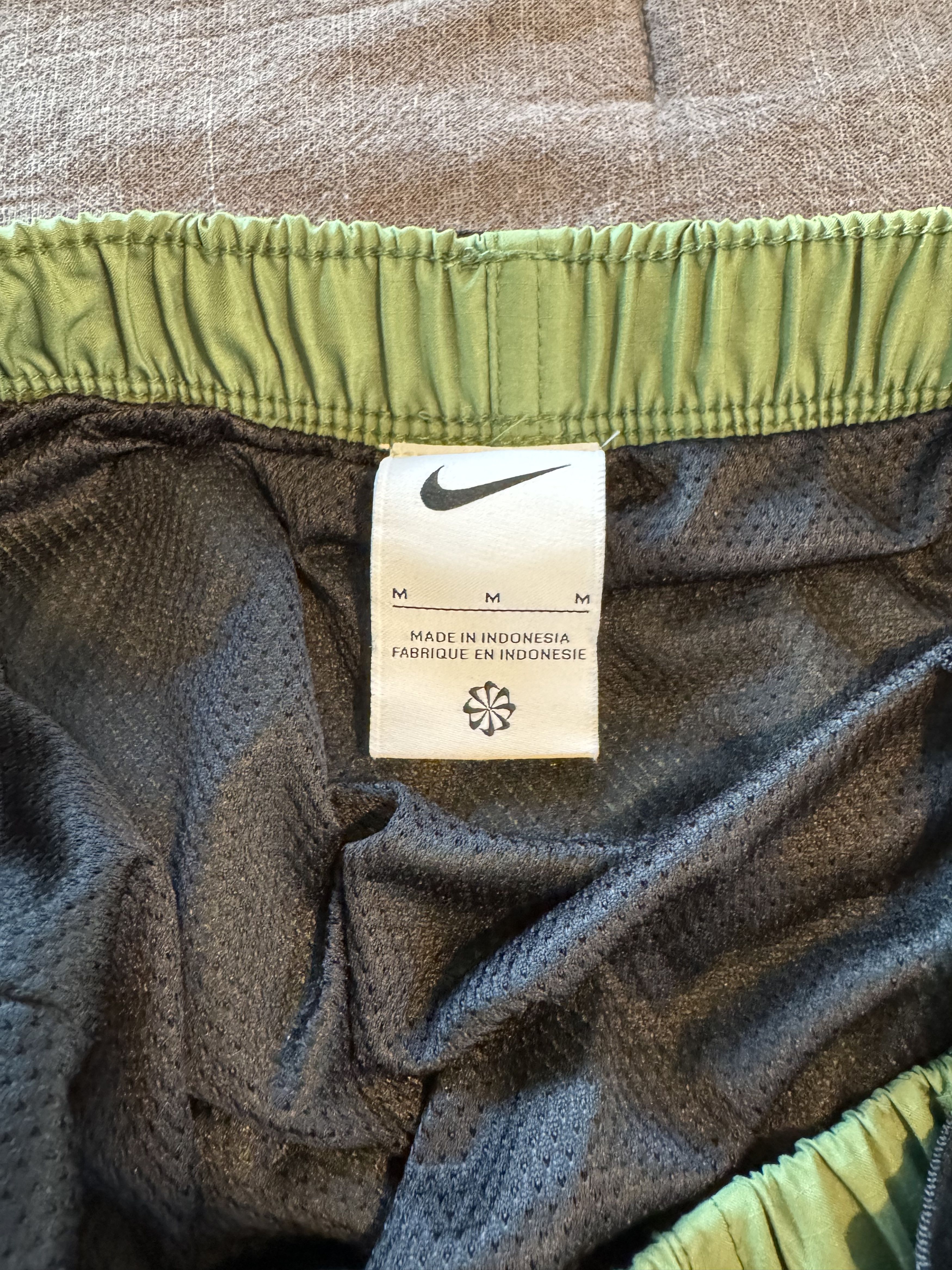 Nike Medium green nike shorts Size US 32 / EU 48 - 3 Thumbnail