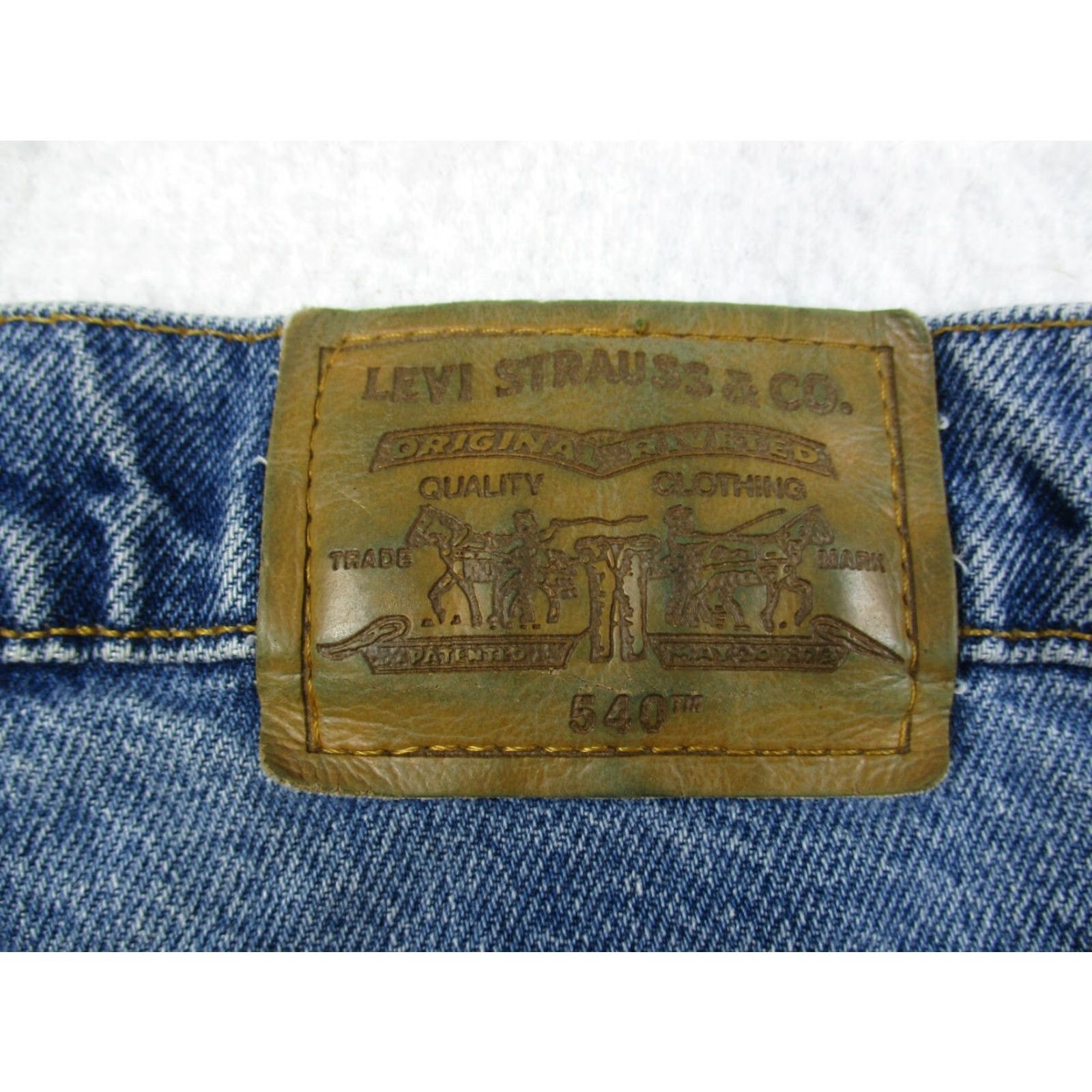 Levi's VINTAGE Levi 540 Jeans 38x32 Mens Gold Tab Relaxed Fit Denim Jeans Size US 38 / EU 54 - 3 Thumbnail
