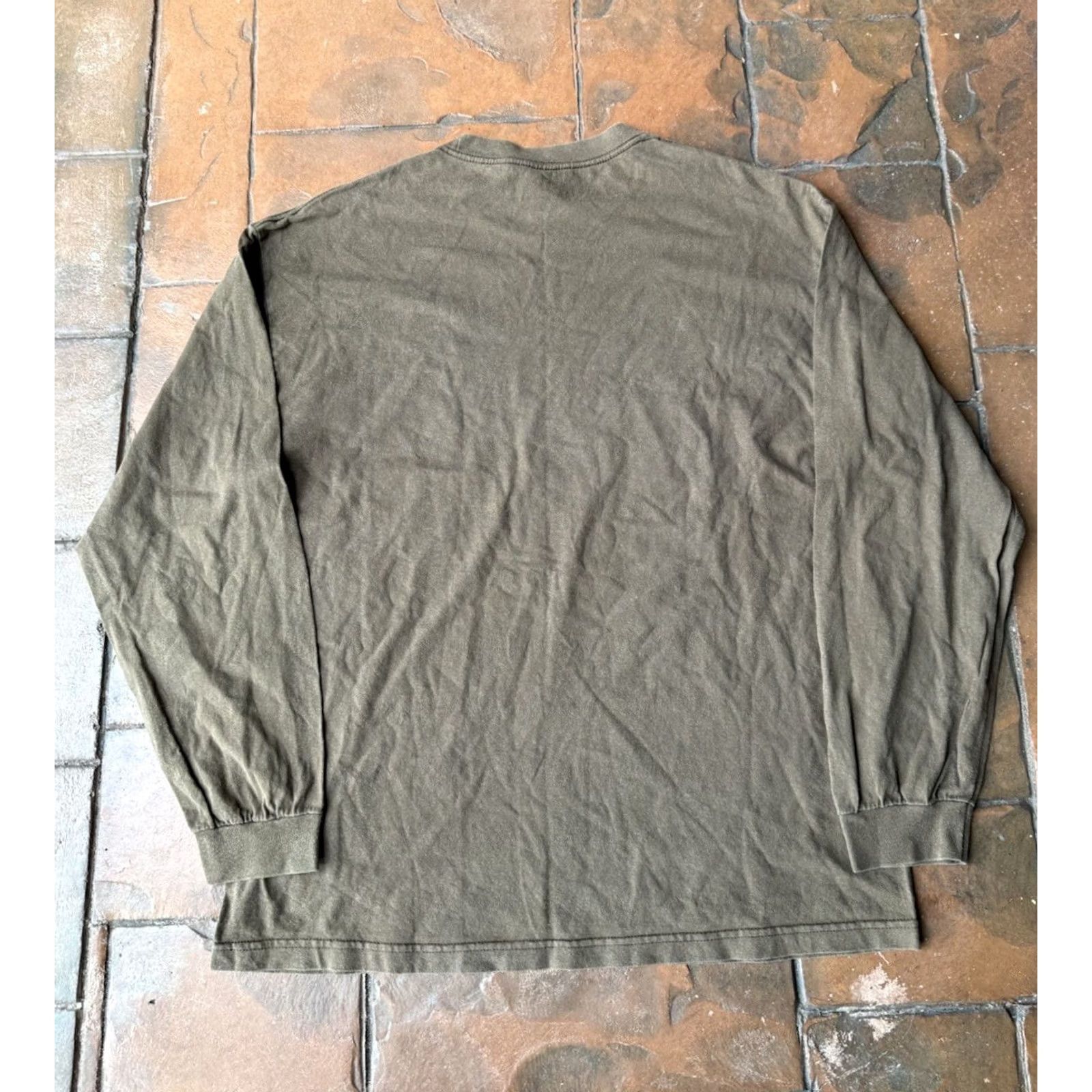 Vintage VINTAGE Alstyle Apparel & Activewear Graphic Long Sleeve T-Shirt XL Brown Crew Neck Men Graphics 90s Grunge Surfer Skater Size US XL / EU 56 / 4 - 3 Thumbnail