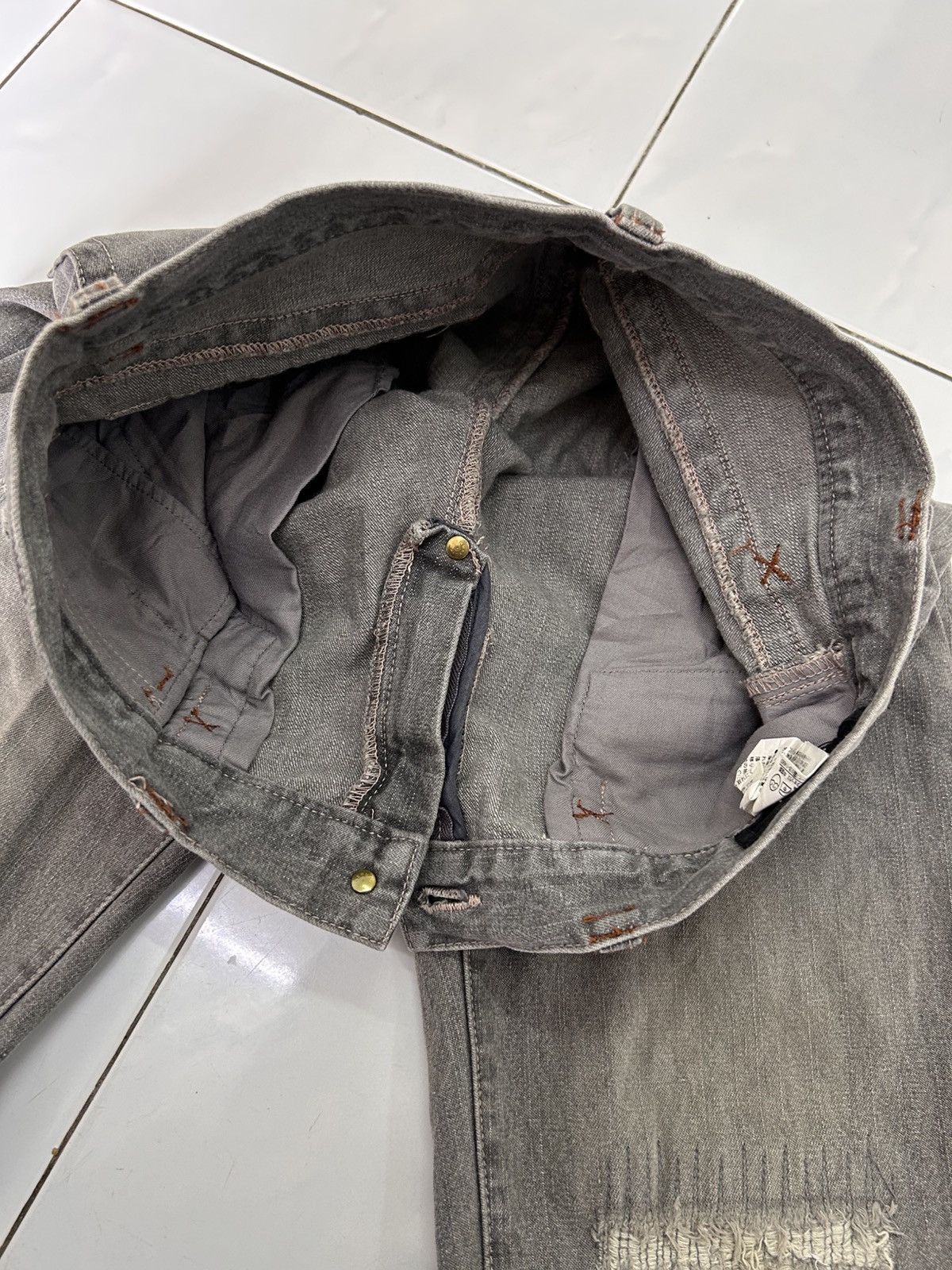 Comme Ca Ism × Japanese Brand × Vintage Vintage COMME CA ISM Distressed Jeans Regular Fits Denim Size US 31 - 13 Thumbnail