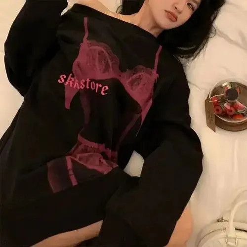 Japanese Brand Bikini Print Sweatshirt Long Size ONE SIZE - 1 Thumbnail