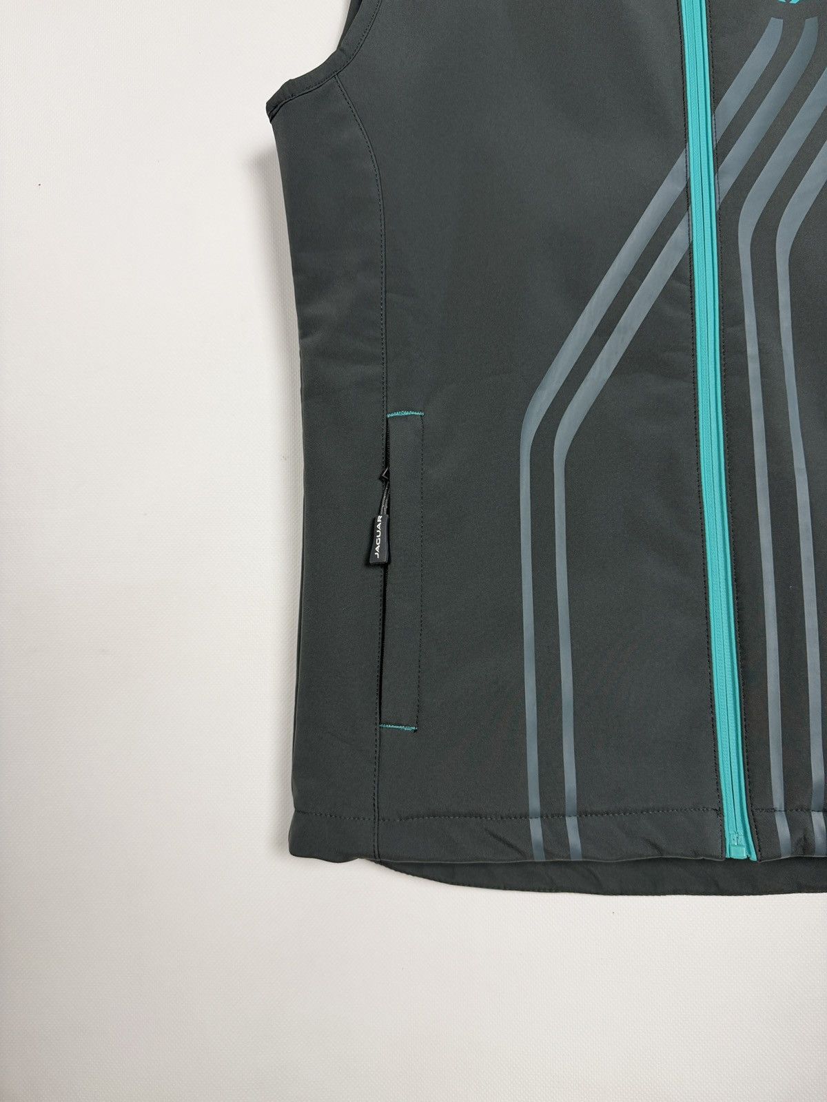 Formula 1 Panasonic Jaguar Racing Vest Big Logo Formula E Size 10 Size M / US 6-8 / IT 42-44 - 5 Thumbnail
