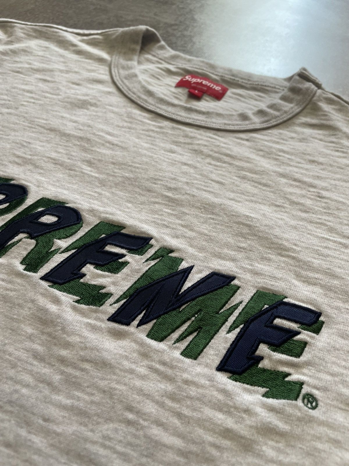 Supreme Supreme Shatter Heavy T-Shirt Size US L / EU 52-54 / 3 - 12 Thumbnail