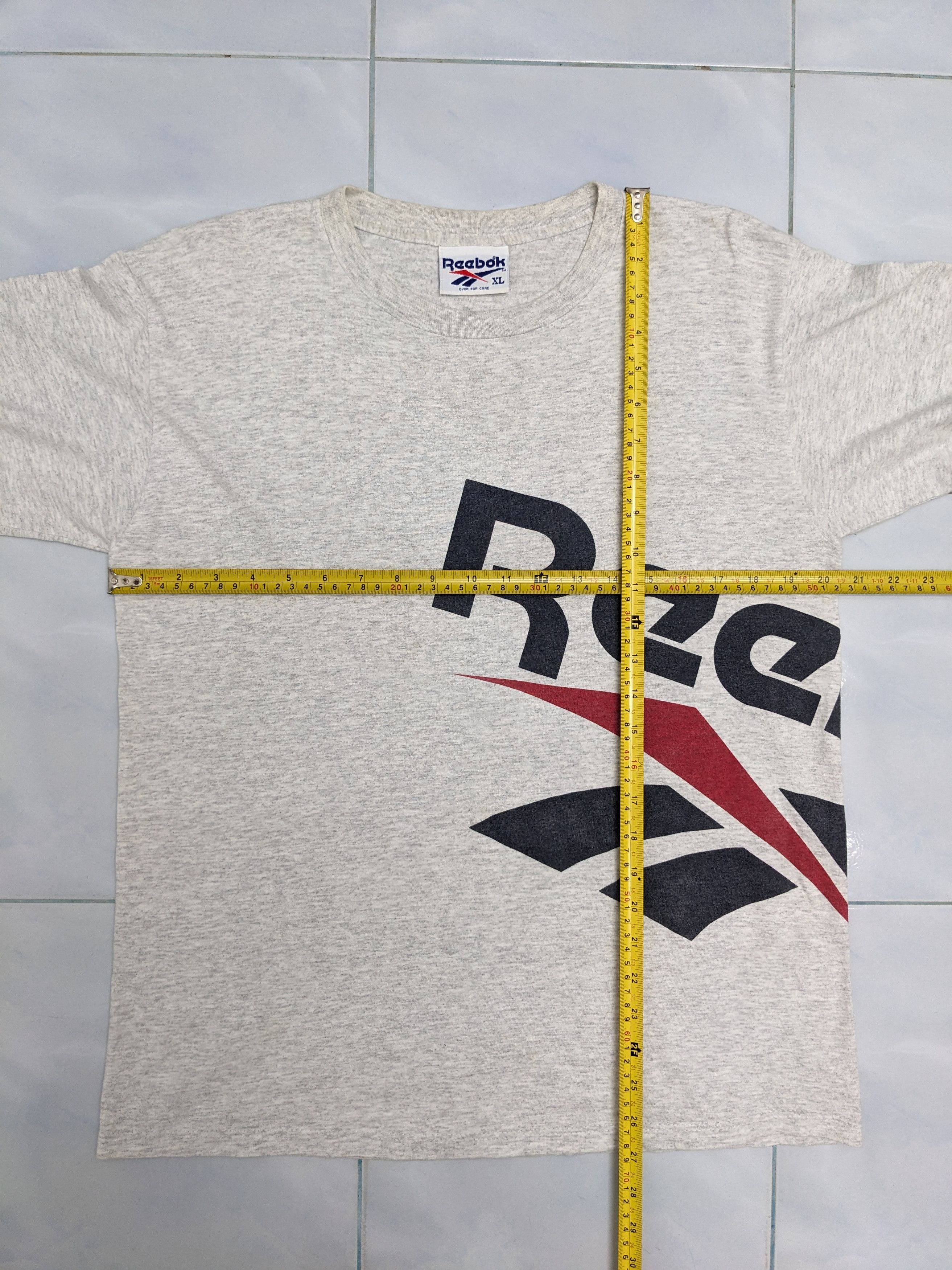 Reebok VINTAGE REEBOK BIG LOGO STREETWEAR TSHIRT Size US XL / EU 56 / 4 - 9 Thumbnail