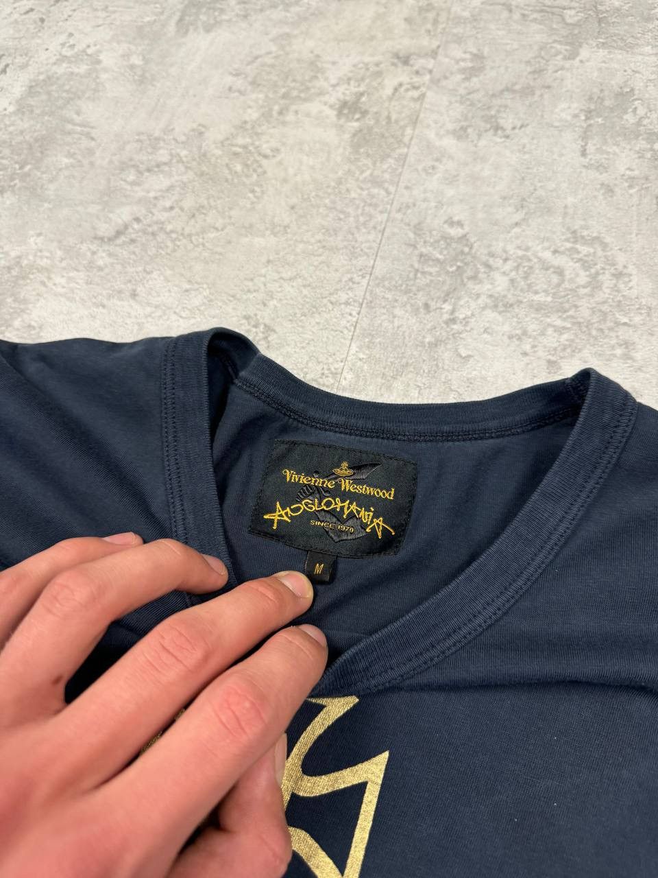 Vivienne Westwood Vivienne Westwood T-Shirt Big Logo Size M Size US M / EU 48-50 / 2 - 8 Thumbnail