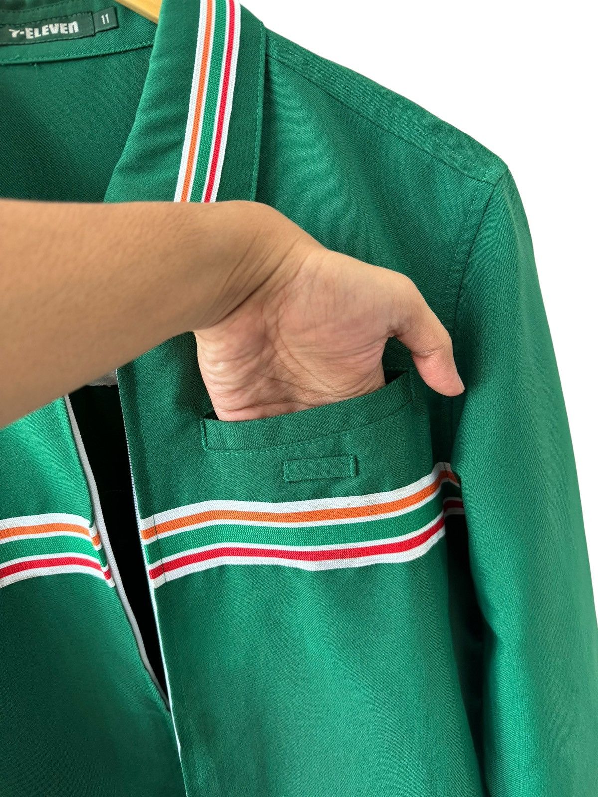 Japanese Brand Vintage 7-Eleven Uniform Jacket/Shirt Zip Up Size US M / EU 48-50 / 2 - 13 Thumbnail