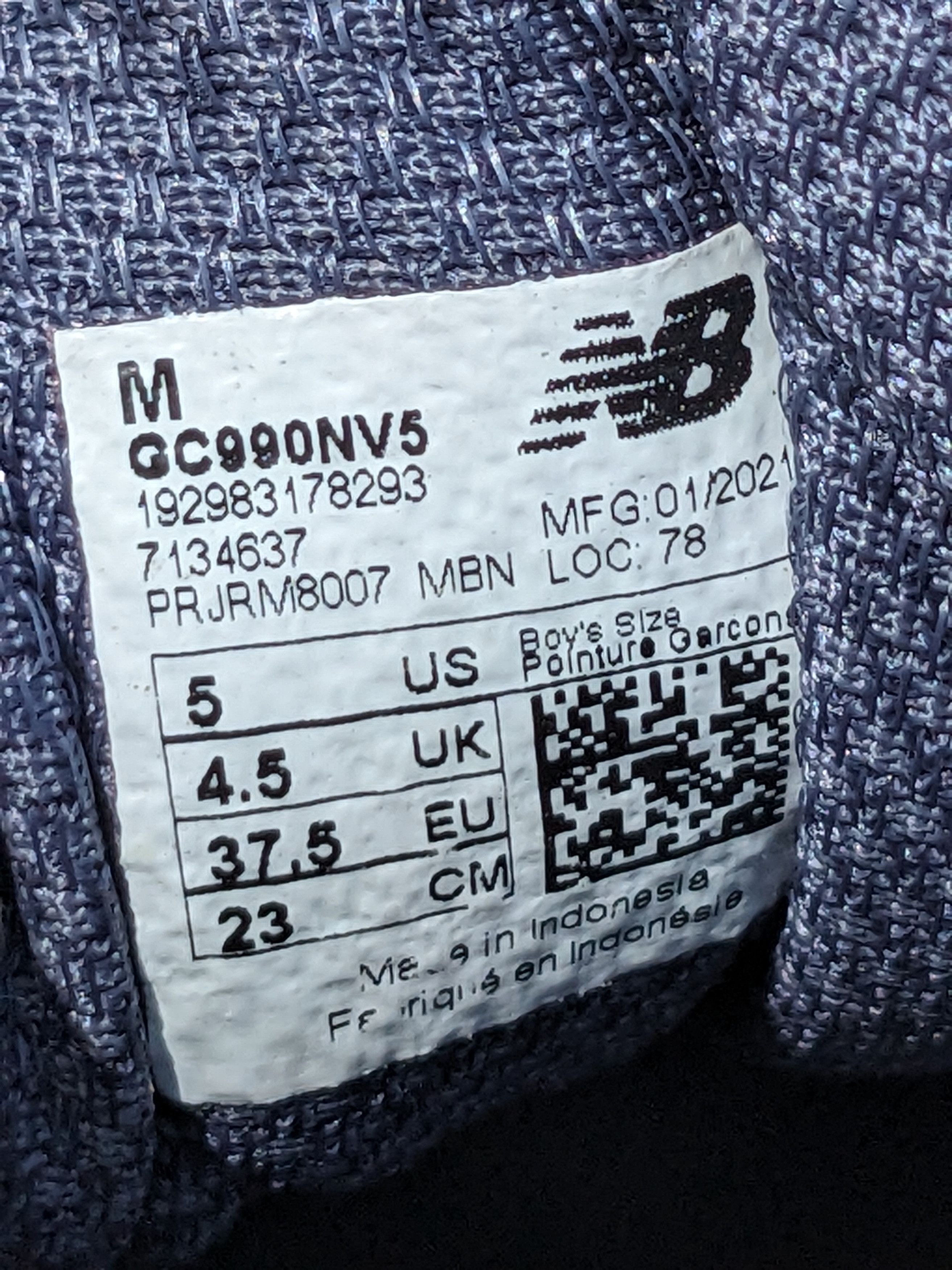 Designer × New Balance New Balance 990v5 Boys Size 5 Navy Blue Youth Shoes GC990NV5 Size US 5 / EU 37 - 6 Thumbnail