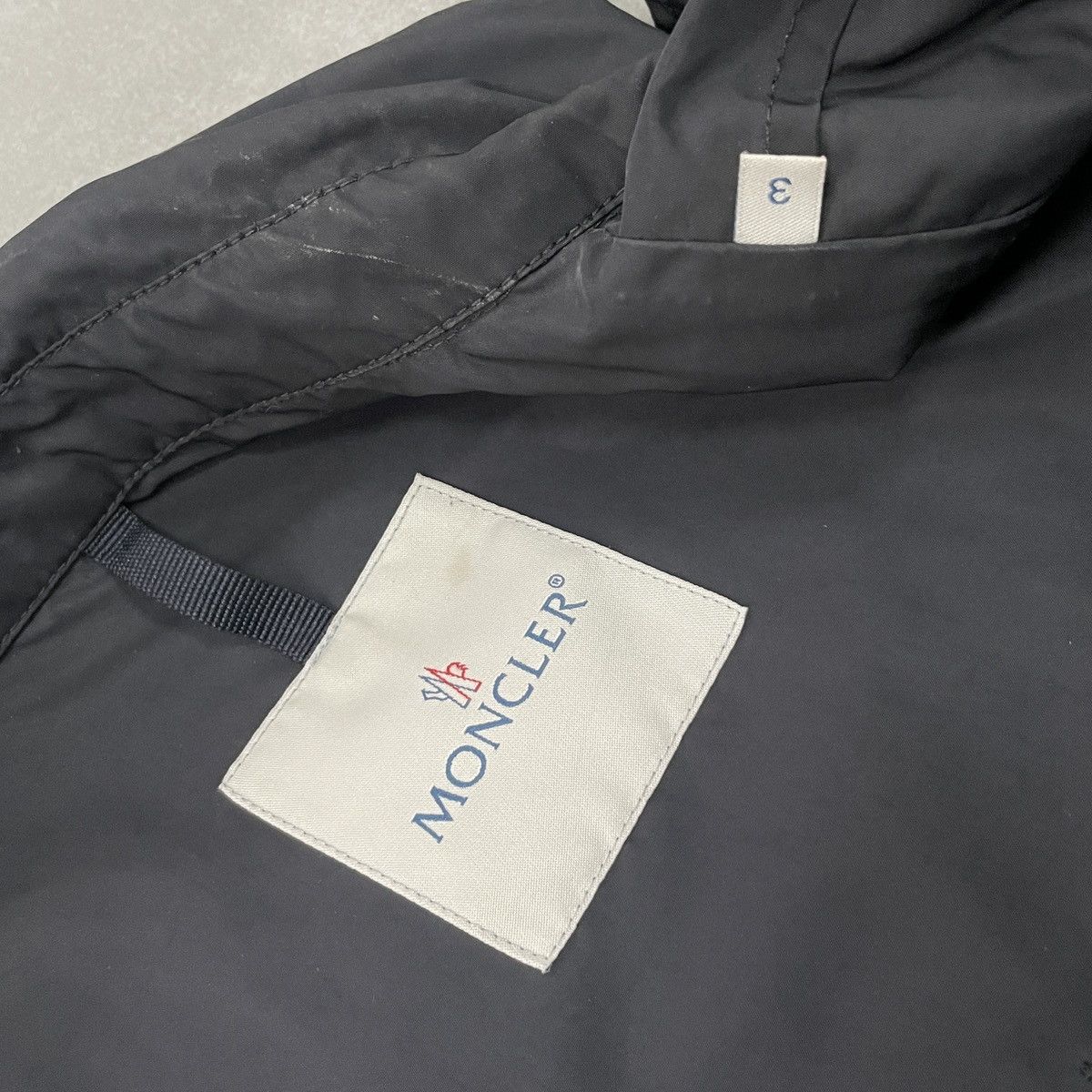 Moncler Authentic Moncler Nerine Women Jacket Size 3 (M) Size M / US 6-8 / IT 42-44 - 15 Thumbnail
