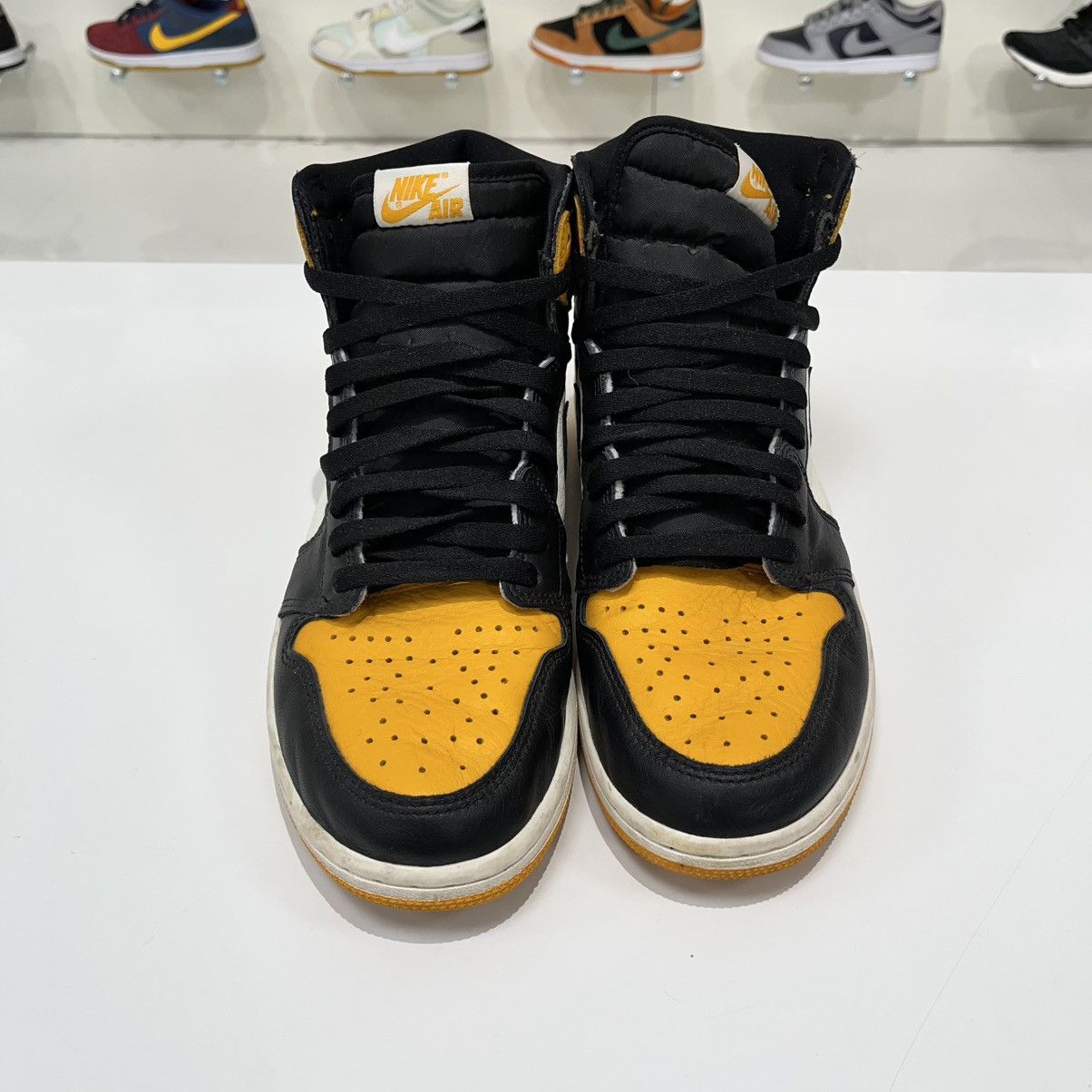 Nike Air Jordan 1 Retro High OG Taxi Size US 11 / EU 44 - 10 Thumbnail