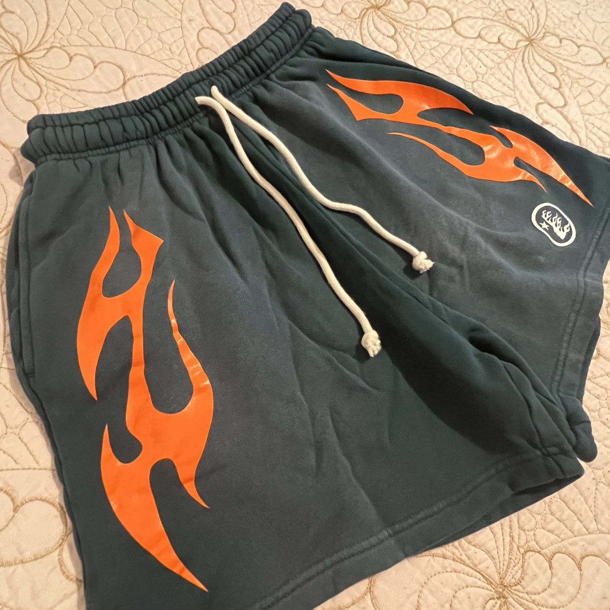 HELLSTAR Hellstar Flame Shorts Green/Orange Size X-small Size US 28 / EU 44 - 3 Thumbnail