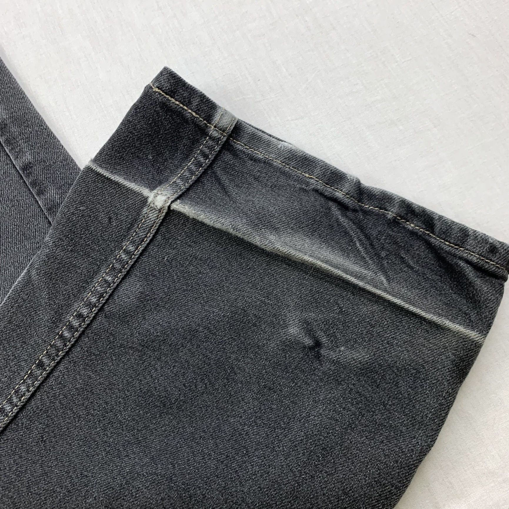 Levi's VINTAGE Levi's 515 Jeans Womens 16 Tall Bootcut Black Grunge Y2K USA 32.5 Inseam Juniors? Size 38" / US 16 / IT 52 - 3 Thumbnail
