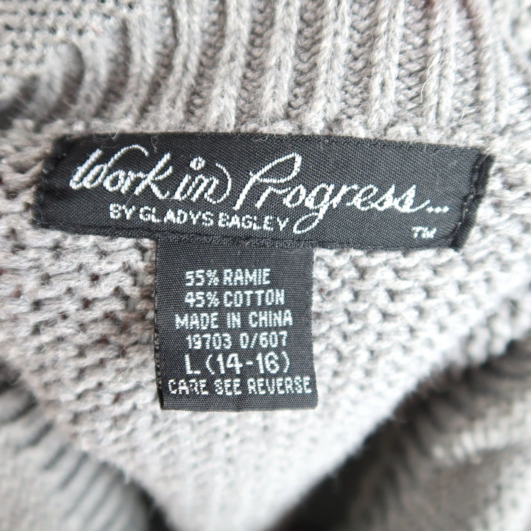 Vintage VINTAGE 90s Snowflake Patchwork Rollneck Sweater L Women Gray Brown Wool? No, Cotton Ramie Knit Pullover Size L / US 10 / IT 46 - 5 Thumbnail