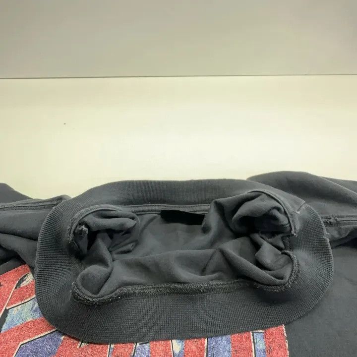 Balenciaga Balenciaga FW24 Planet Earth Logo T-Shirt 0079-2507 Size US M / EU 48-50 / 2 - 1 Thumbnail