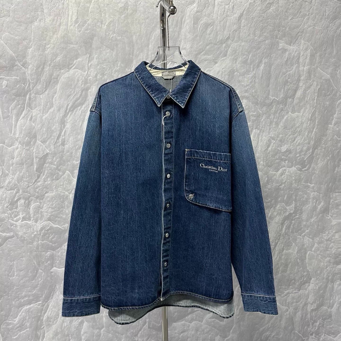 Dior dior embroidered denim shirt jacket Size US L / EU 52-54 / 3 - 1 Thumbnail