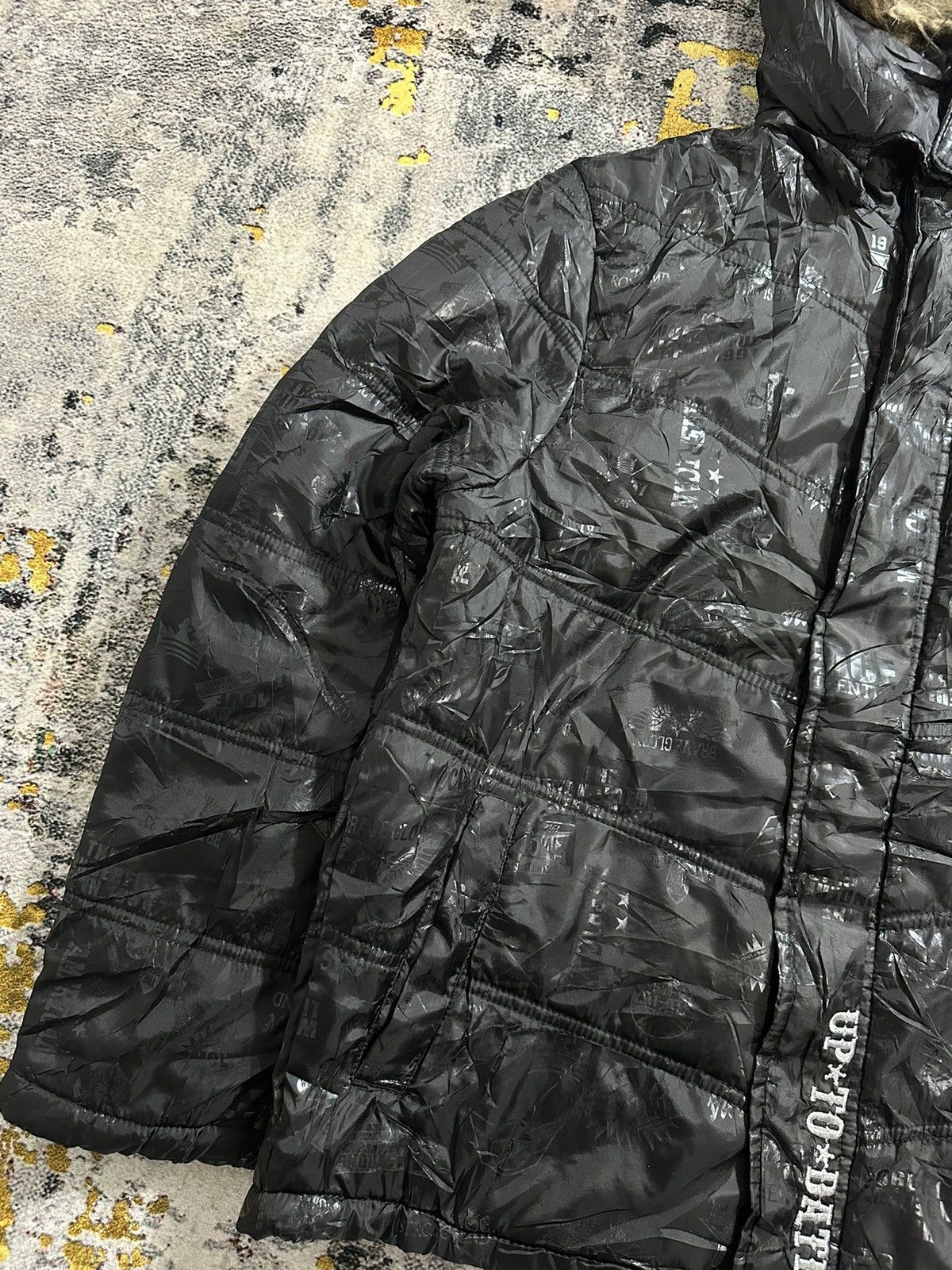 20471120 EMBOSSED IF SIX WAS NINE LGB STYLE BRAVE FUR PUFFER JACKET Size US M / EU 48-50 / 2 - 3 Thumbnail