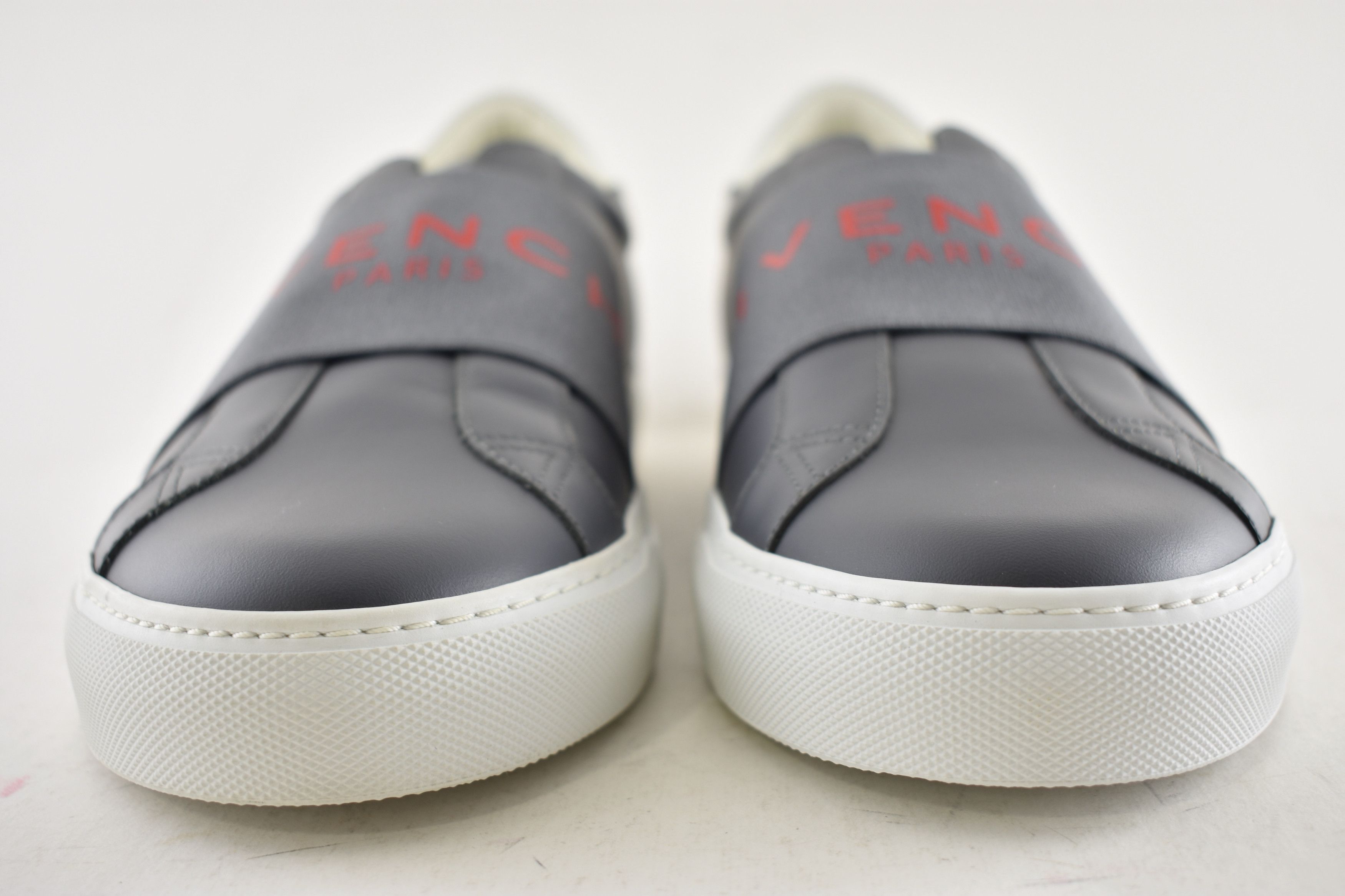 Givenchy Givenchy Urban Street Red Logo White Low Top Sneaker 44 11 Size US 11 / EU 44 - 6 Thumbnail