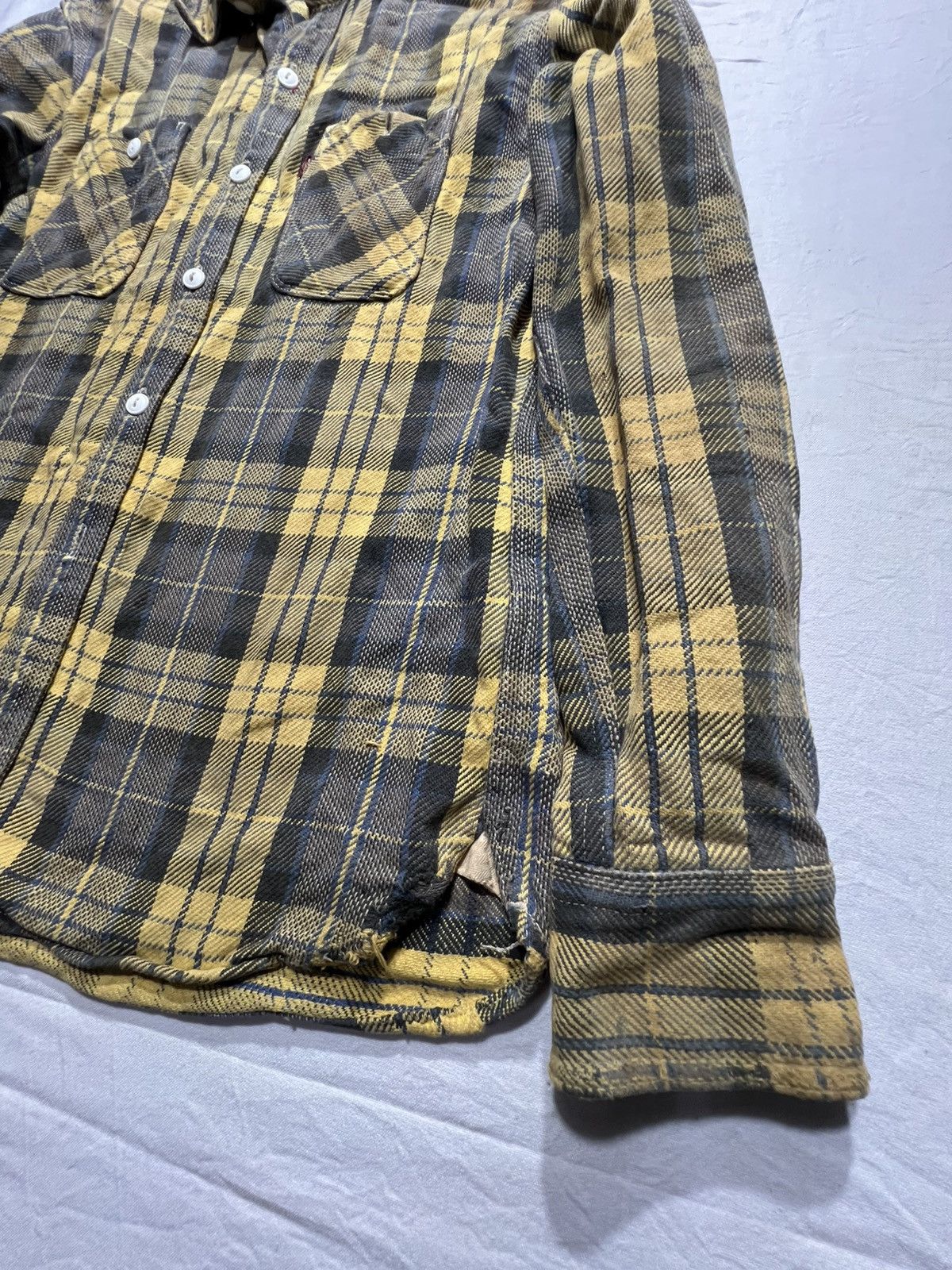 Levi's Levis yellow and black plaid flannel shirt Size US L / EU 52-54 / 3 - 4 Thumbnail