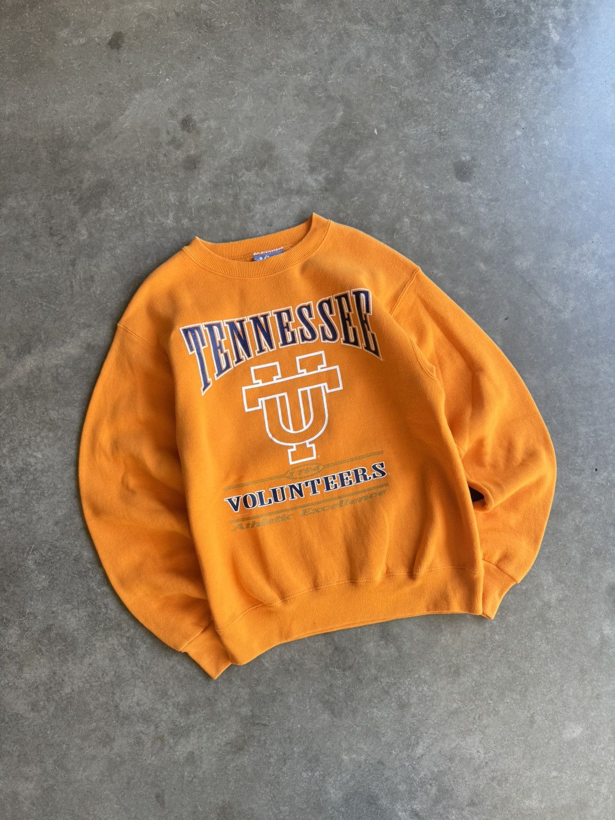 Nutmeg 90s Tennessee Volunteers Spelled Out Nutmeg Crewneck Size US L / EU 52-54 / 3 - 3 Thumbnail