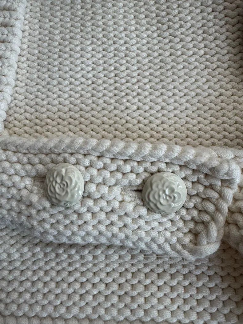 Chanel Chanel Handicraft workshop white short vest Size XS / US 0-2 / IT 36-38 - 5 Thumbnail