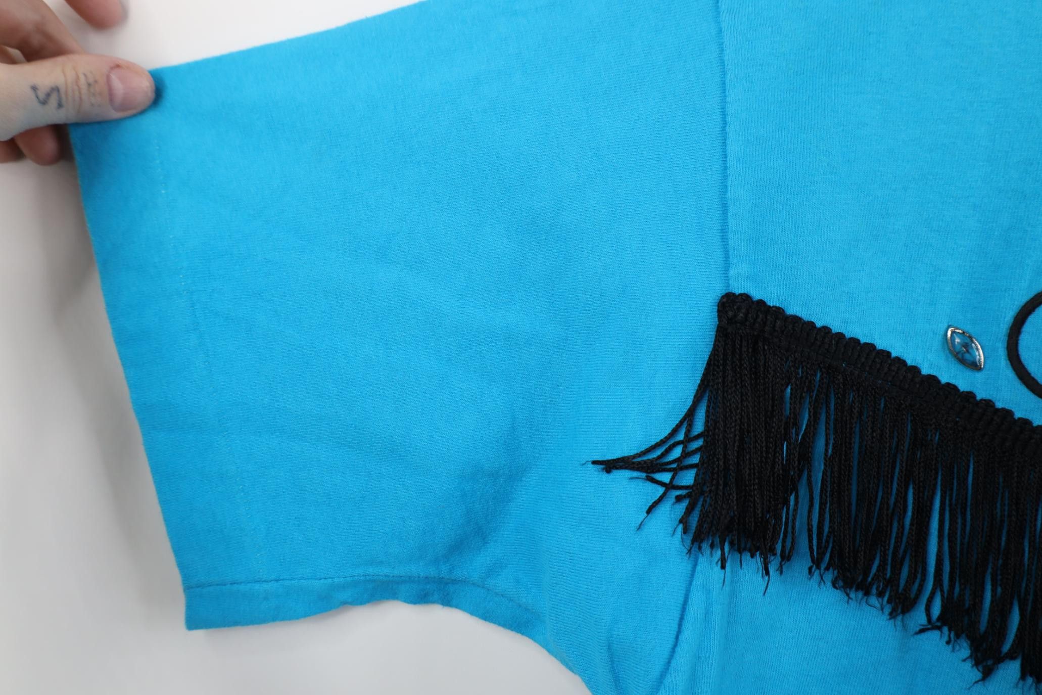 Vintage Vintage 90s Western Cowgirl Rodeo Fringed Tribal T-Shirt Size L / US 10 / IT 46 - 10 Thumbnail